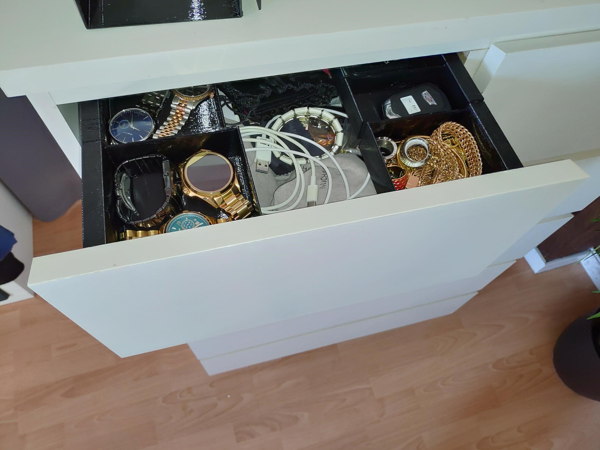 IKEA MALM additional space