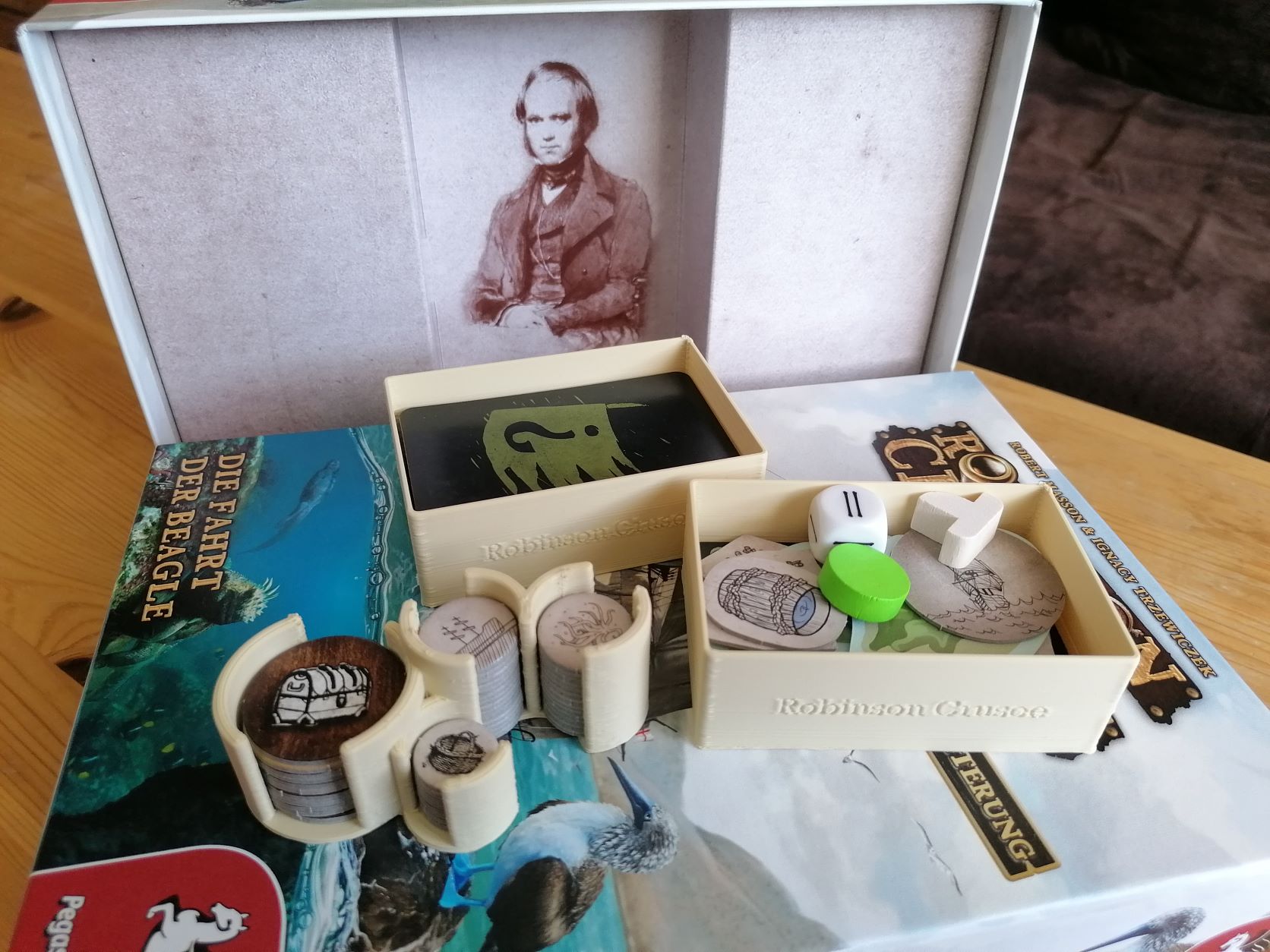 Robinson Crusoe Beagle Box Inserts