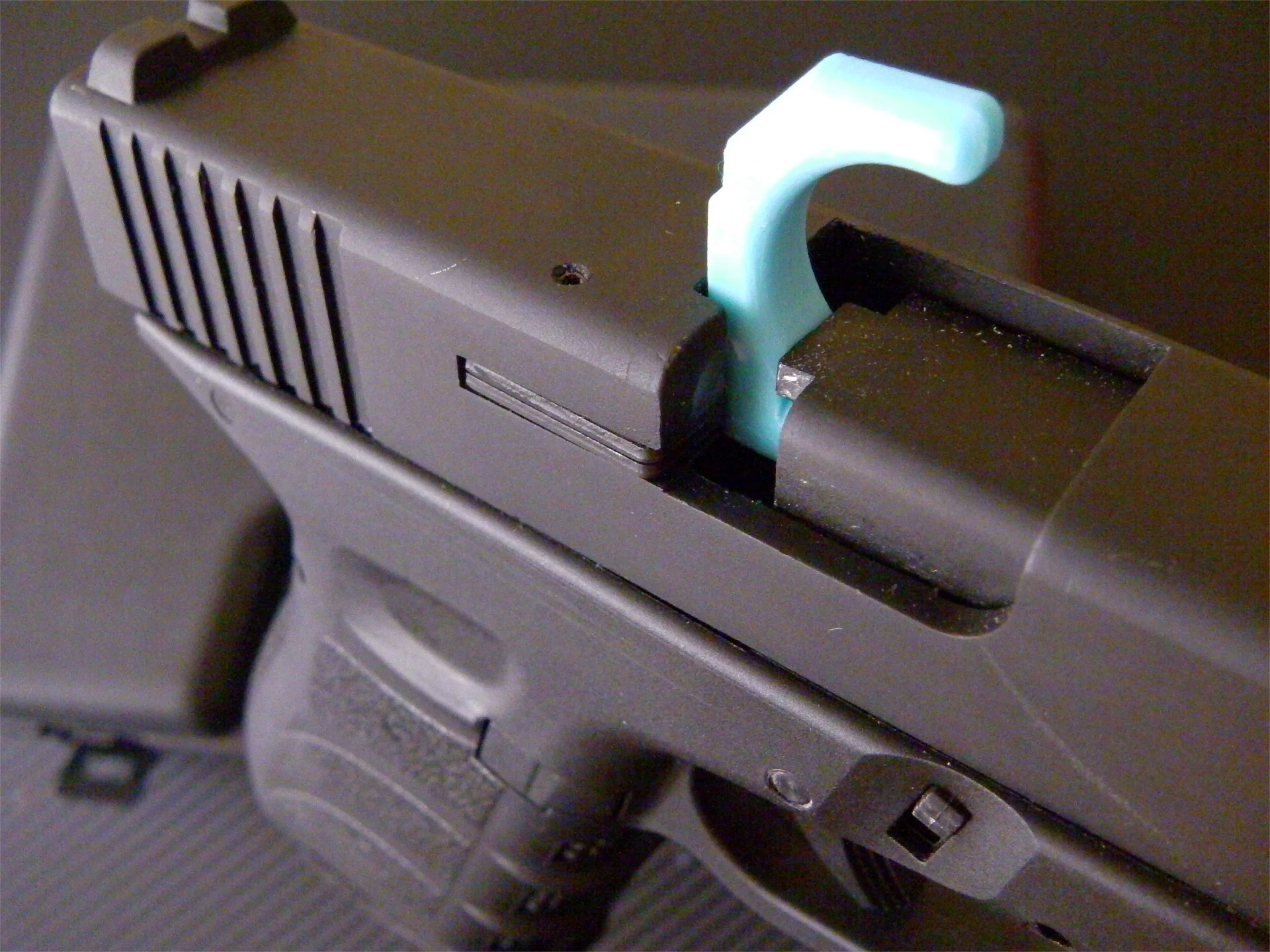 9 mm Chamber Safety Flag for Glock handgun ( press check )