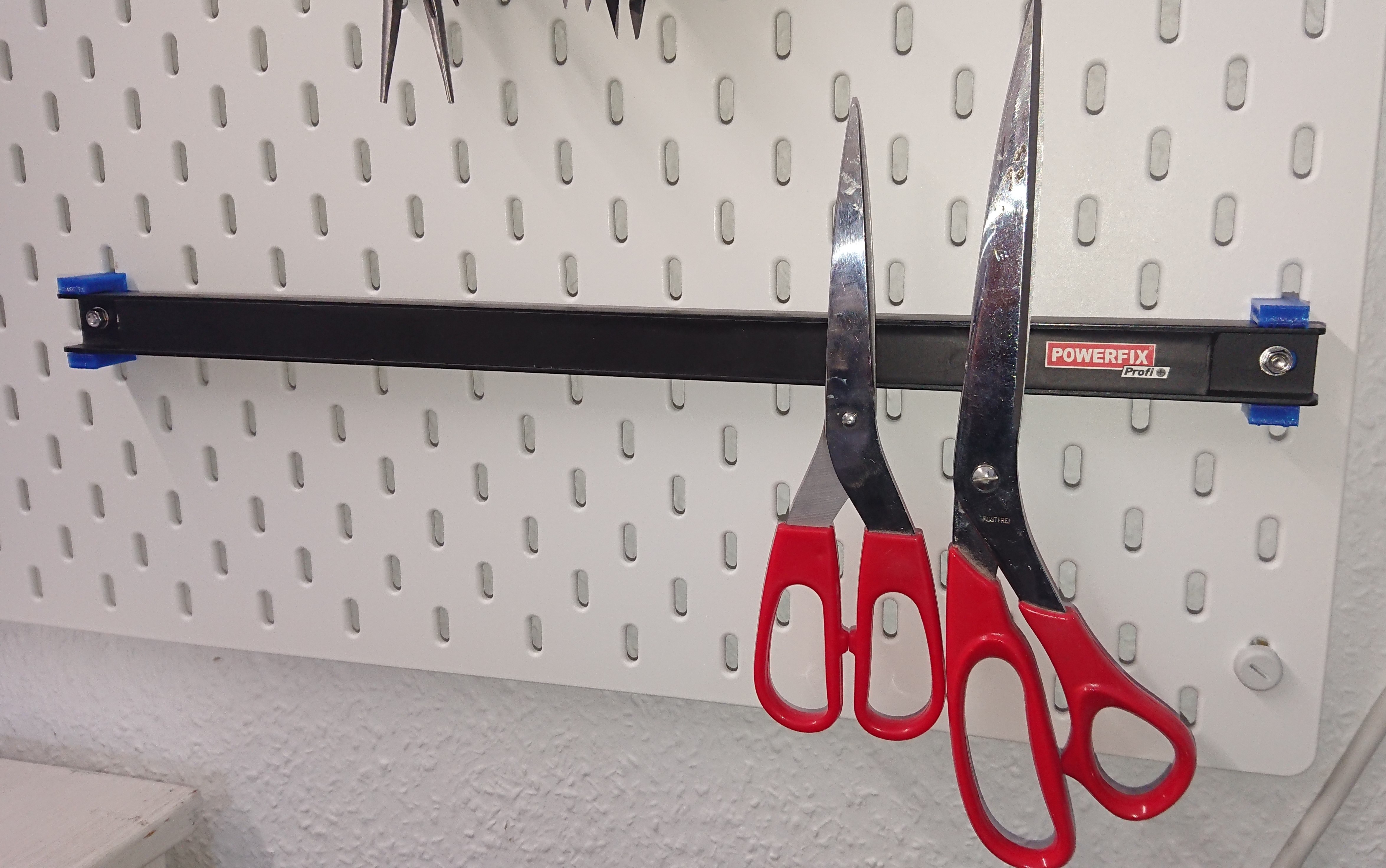 Skadis Halter fuer "POWERFIX" Magnetschiene (Lidl)