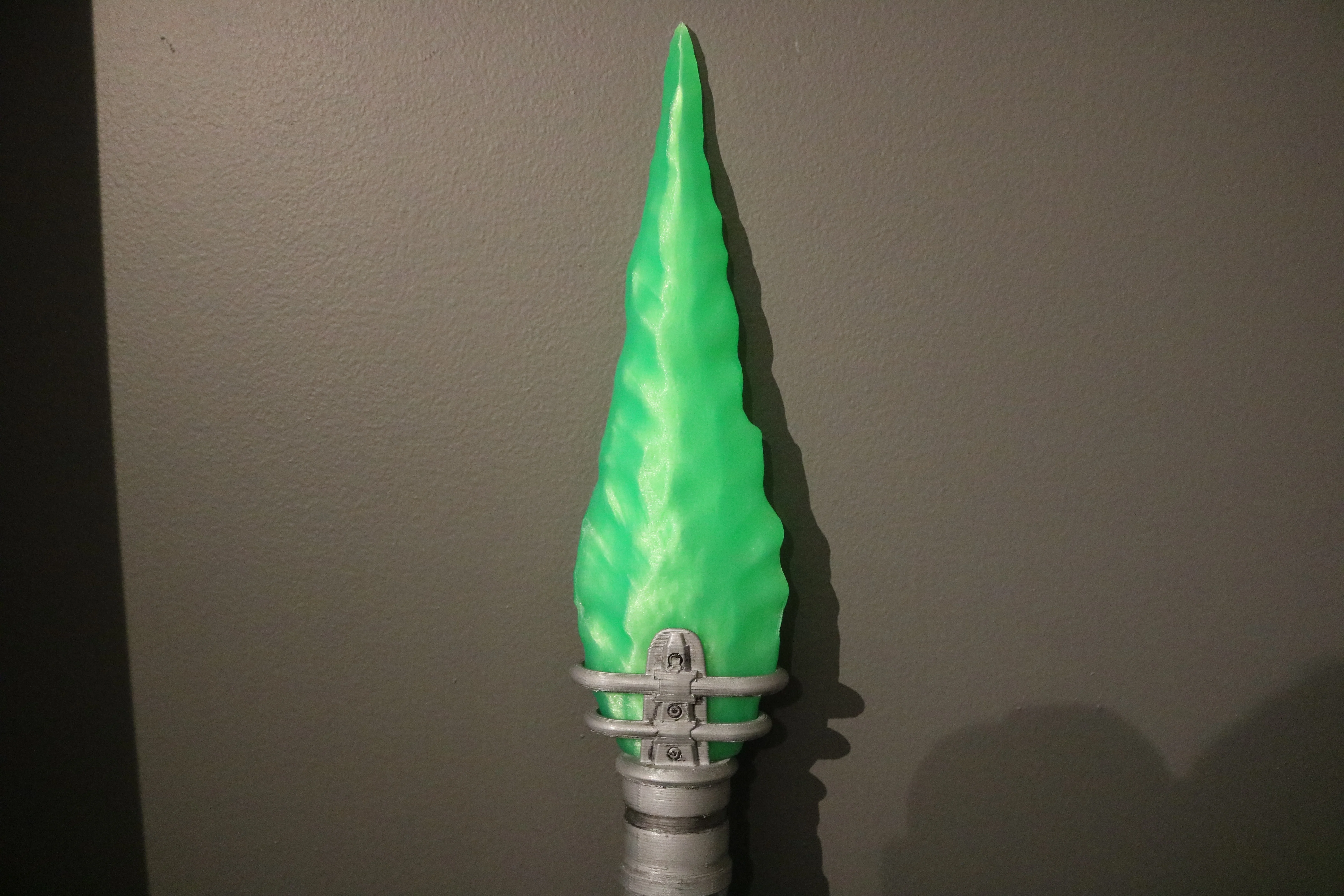 Kryptonite Spear Prop (Batman V Superman)