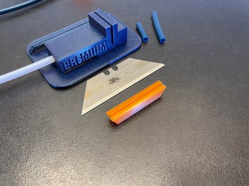 Premium bowden PTFE tube cutter