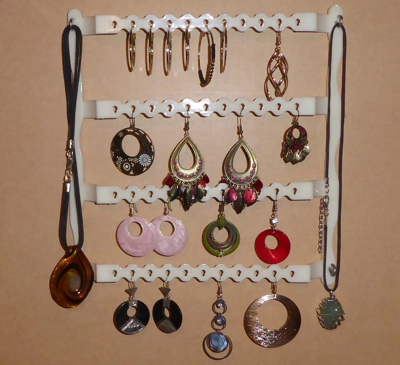 Jewelery stand