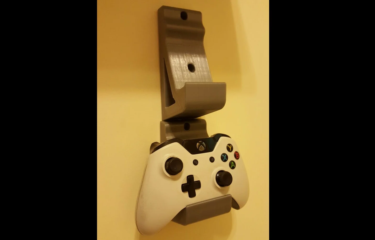 XBOX One Controller Wall mount