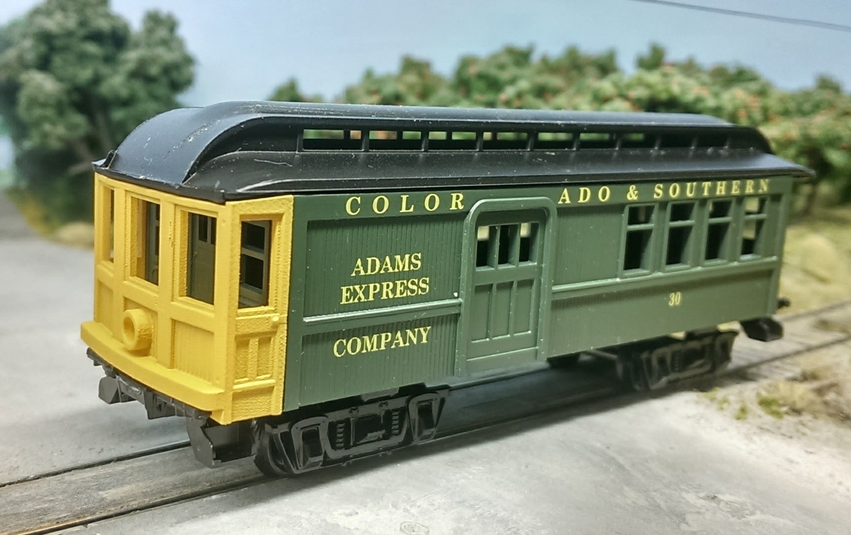 Interurban end for Roundhouse HO Overton coach