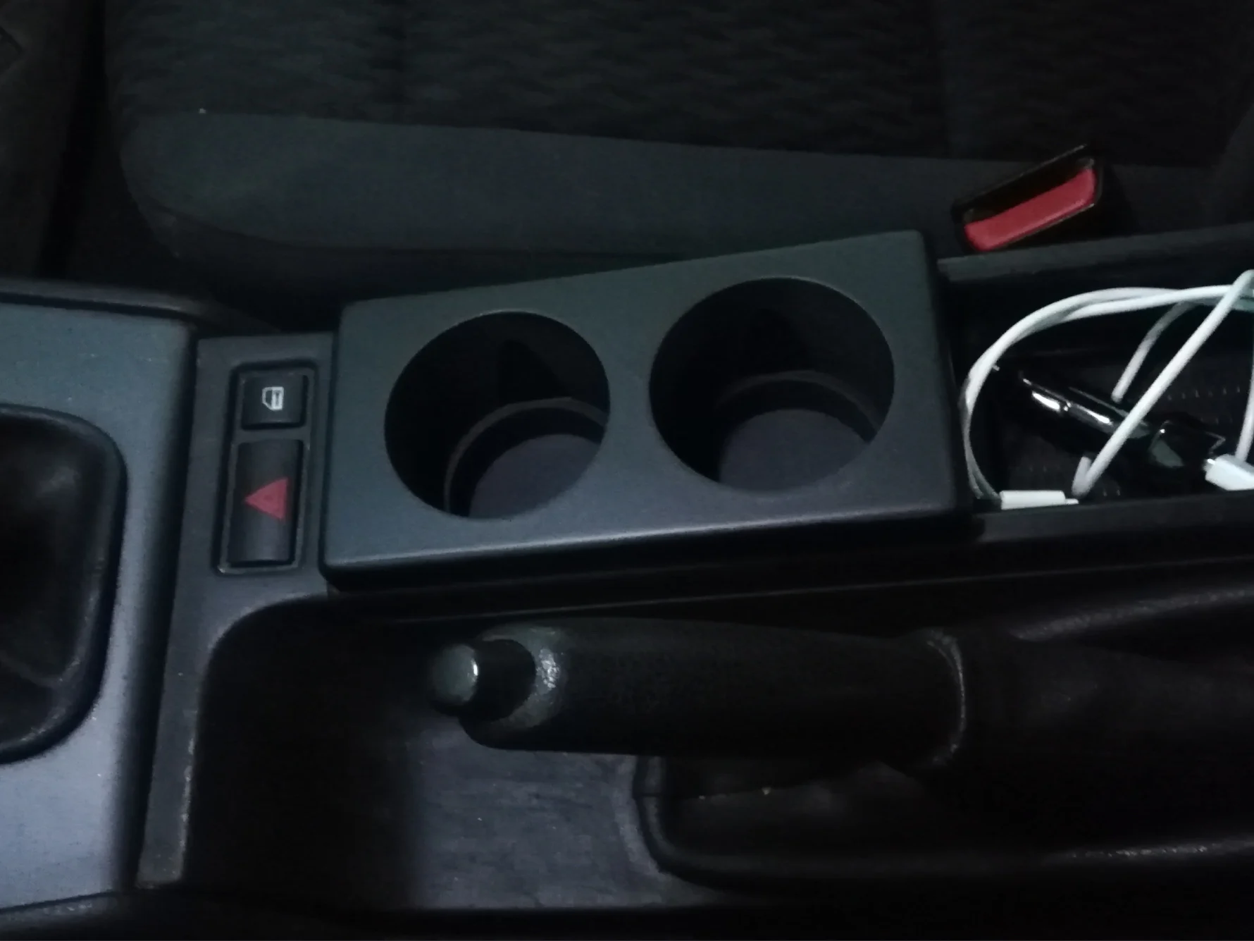 Cupholder for BMW E46