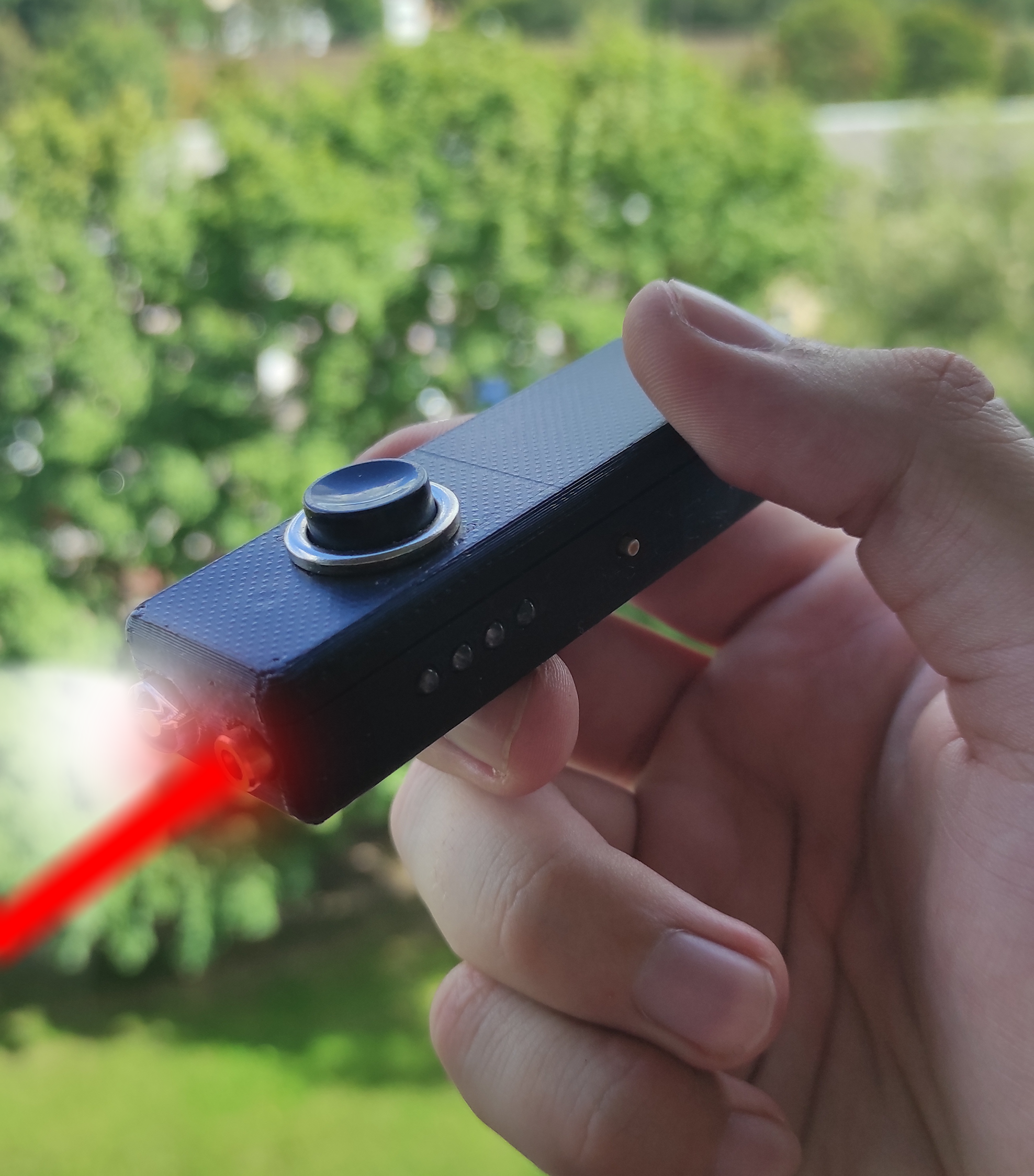 The laser and flashlight are powered by a Li-lon