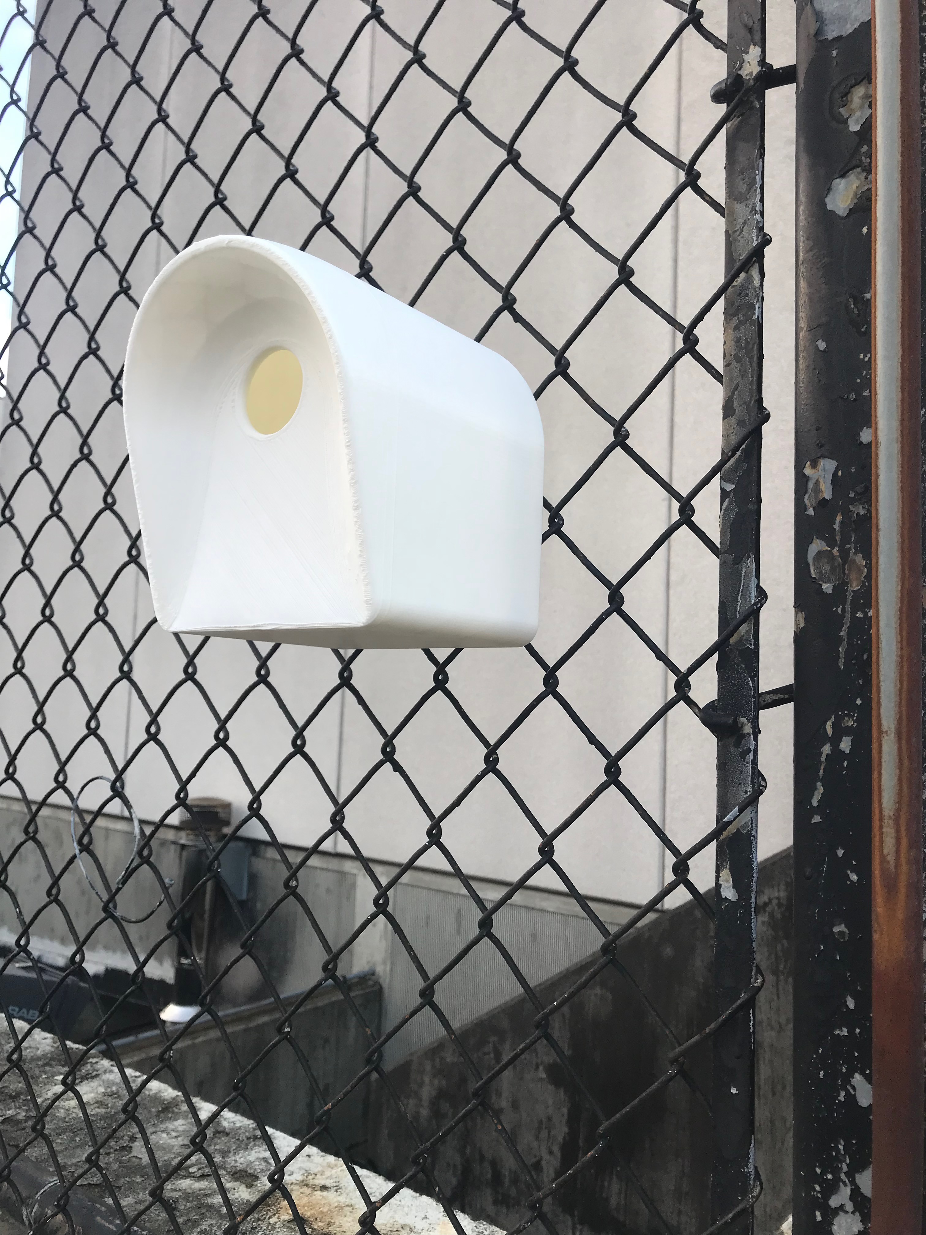 Totote: Urban Birdhouse