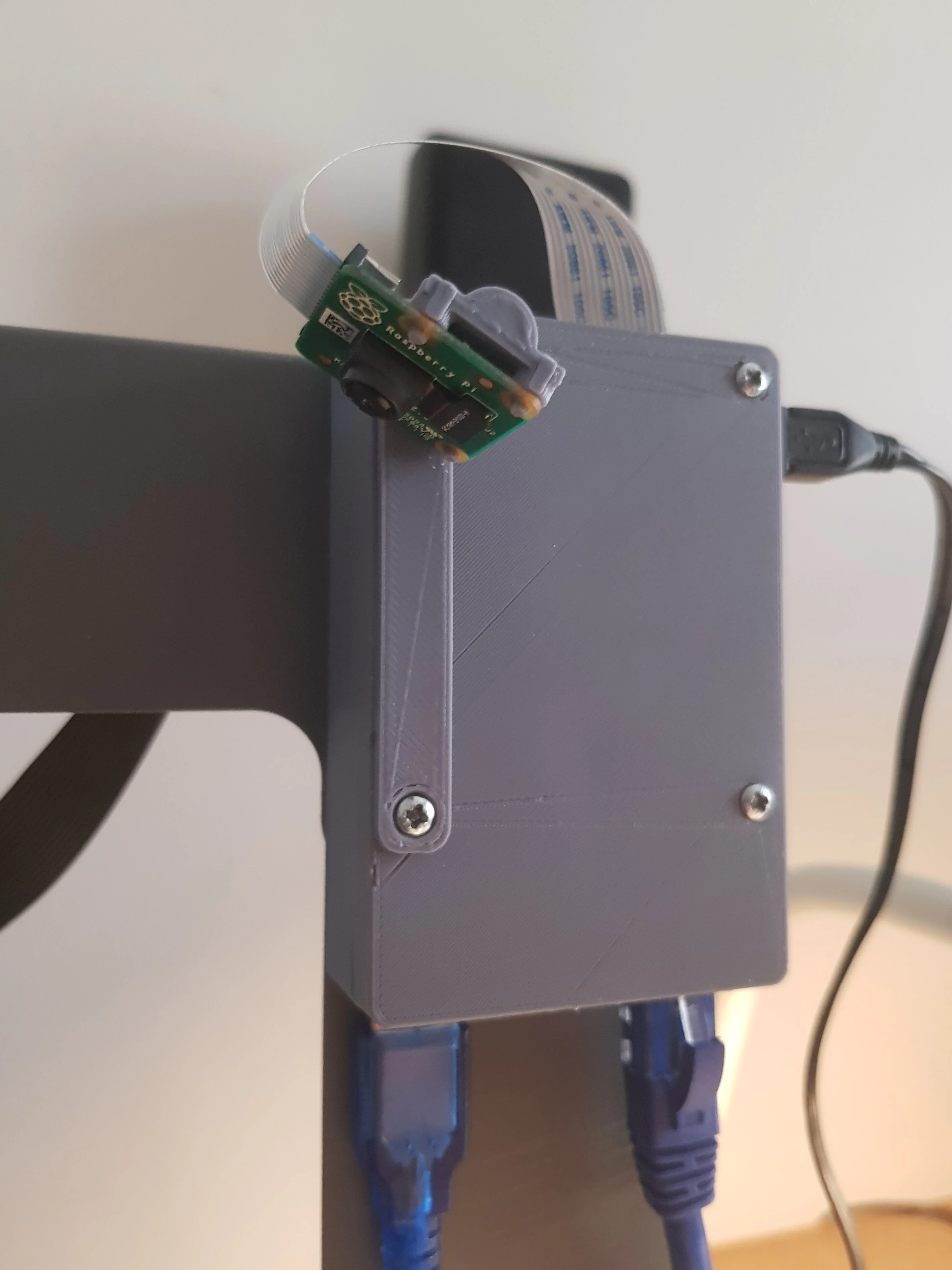 Raspberry Pi 3 Model B case for mounting on Cocoon Create Touch / Wanhao Duplicator i3 Plus