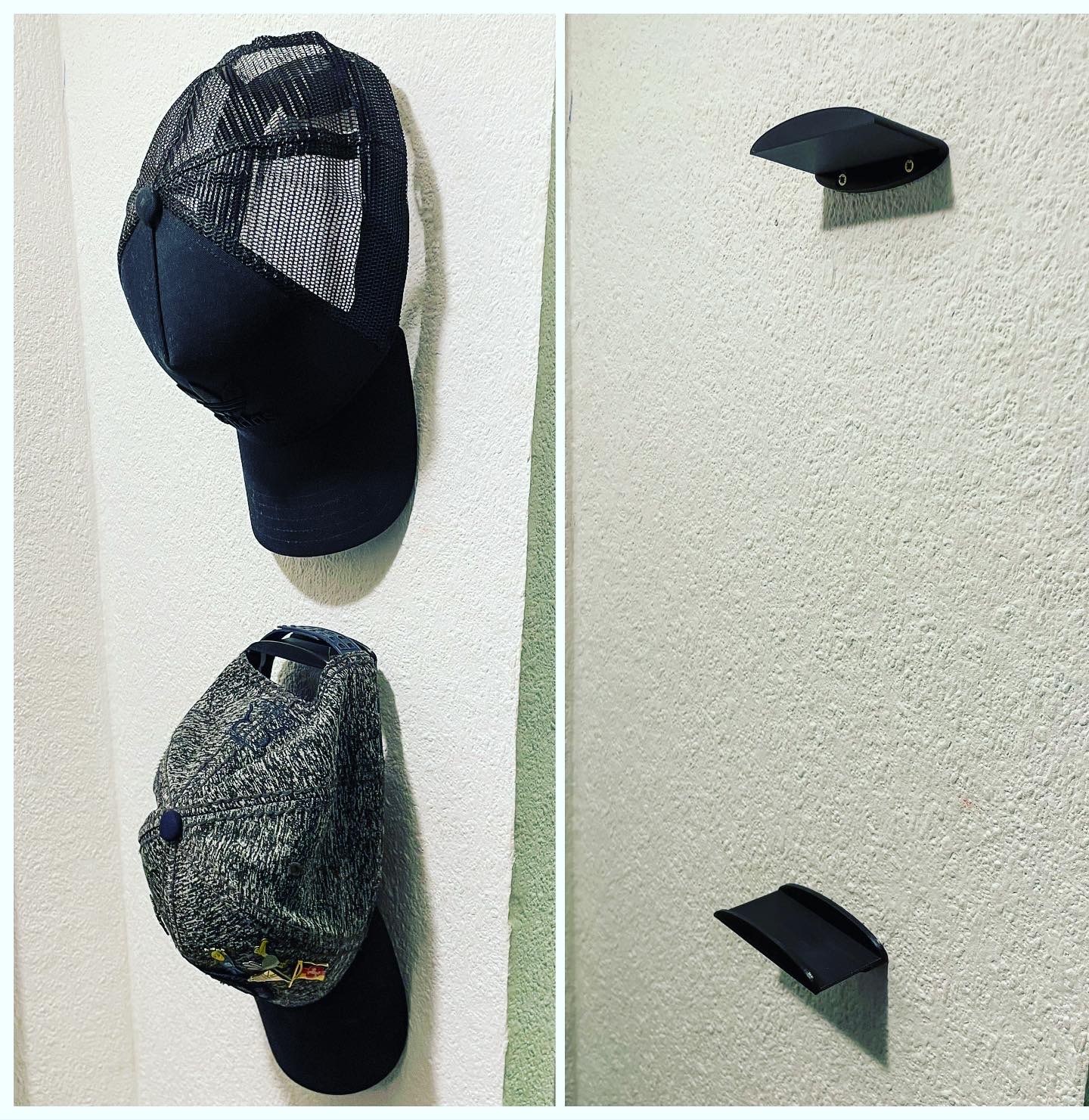 Cap wallhanger