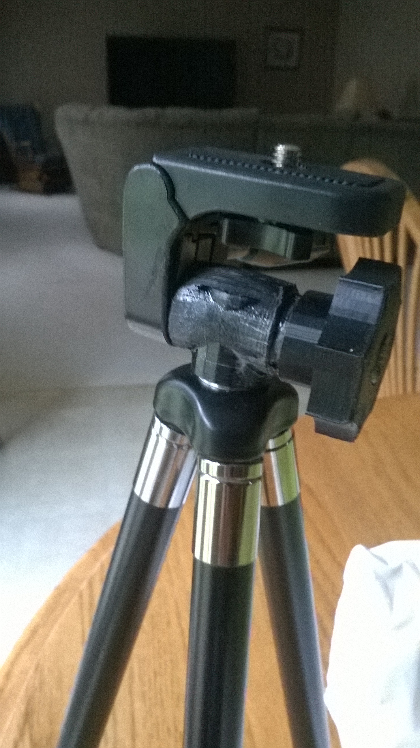 Vivitar Tripod fix