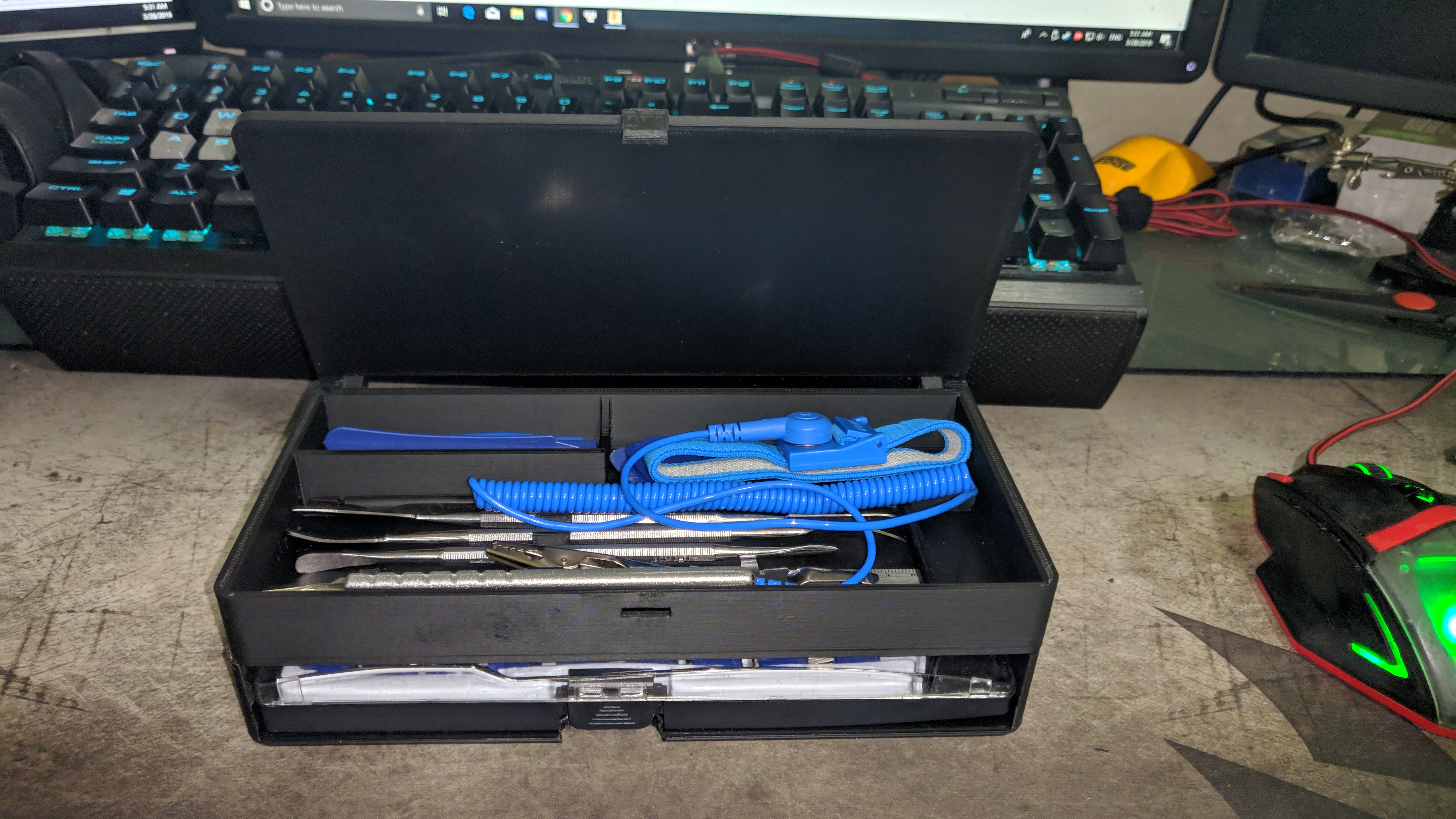 ifixit kit holder (older gen ifixit)