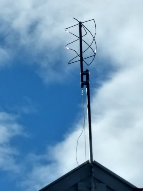 Quadrifilar Helix Antenna for weather satelites.