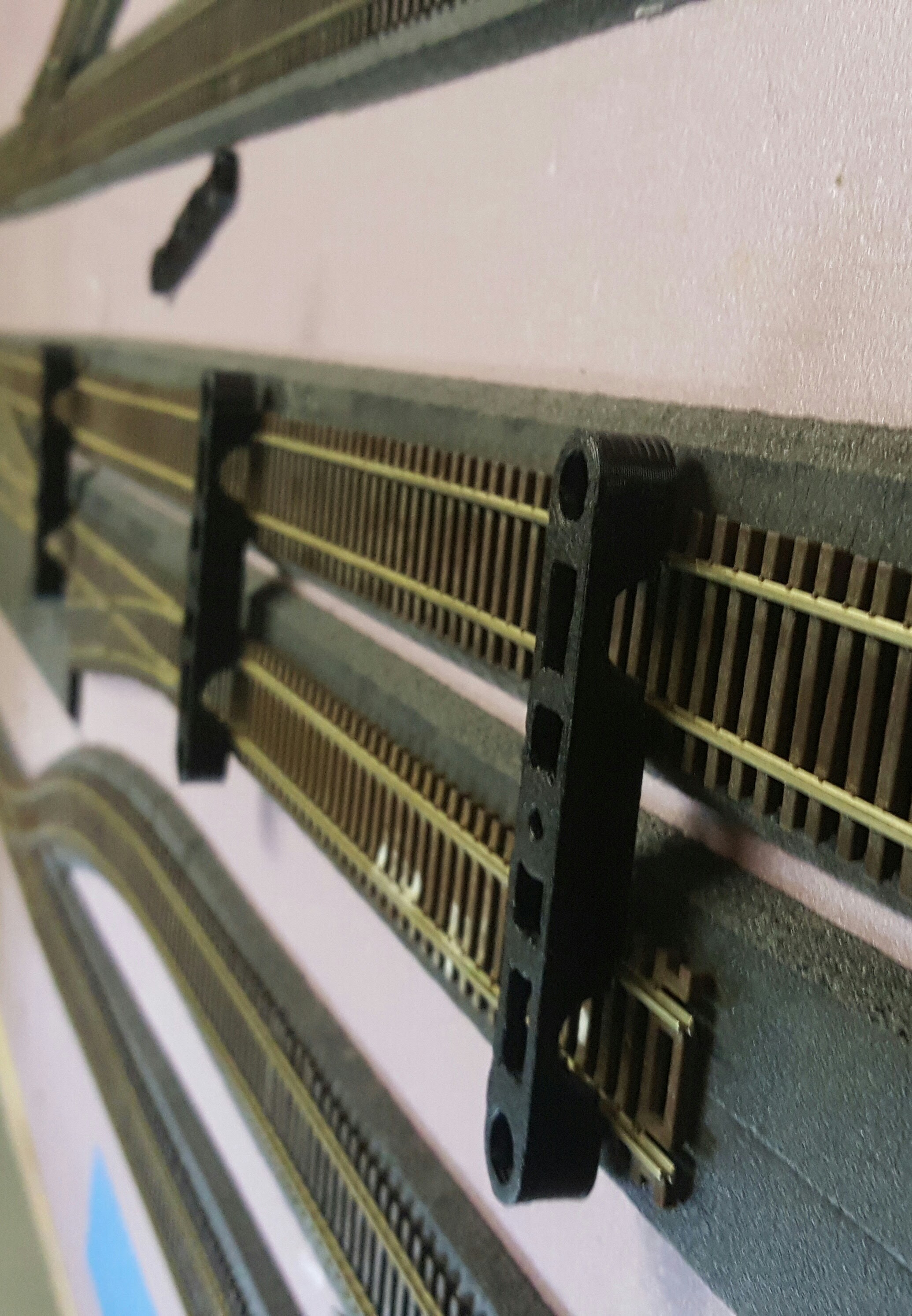 HO Scale Track Spacer