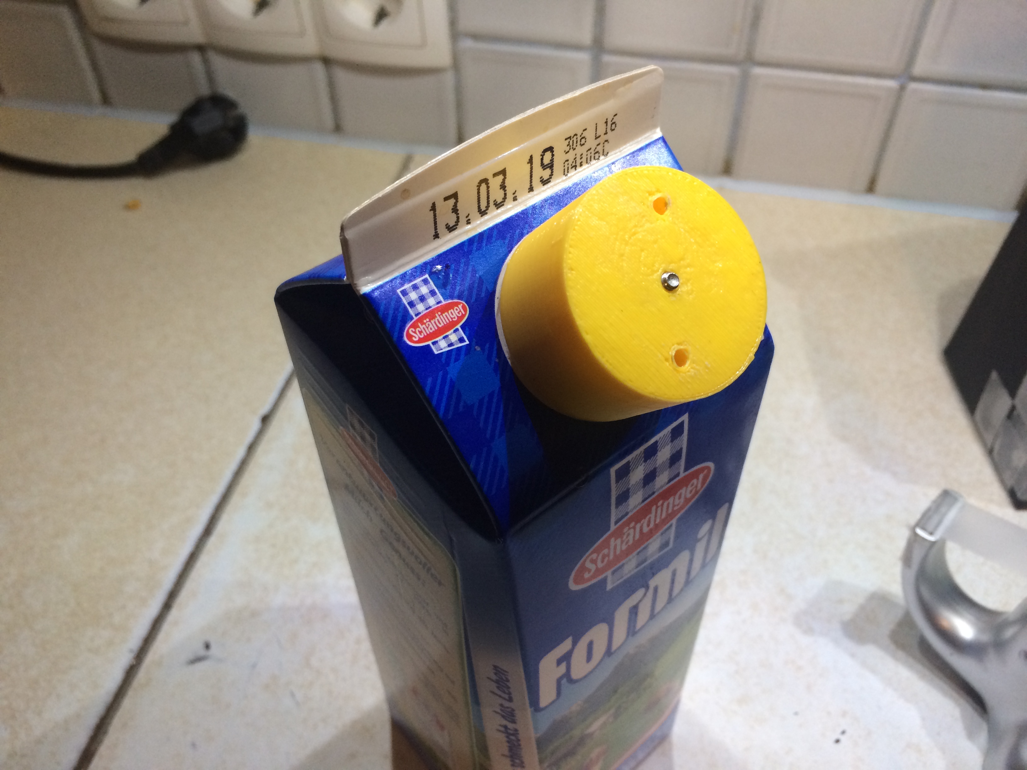 Milk Bottle Lock for Tetra Pak