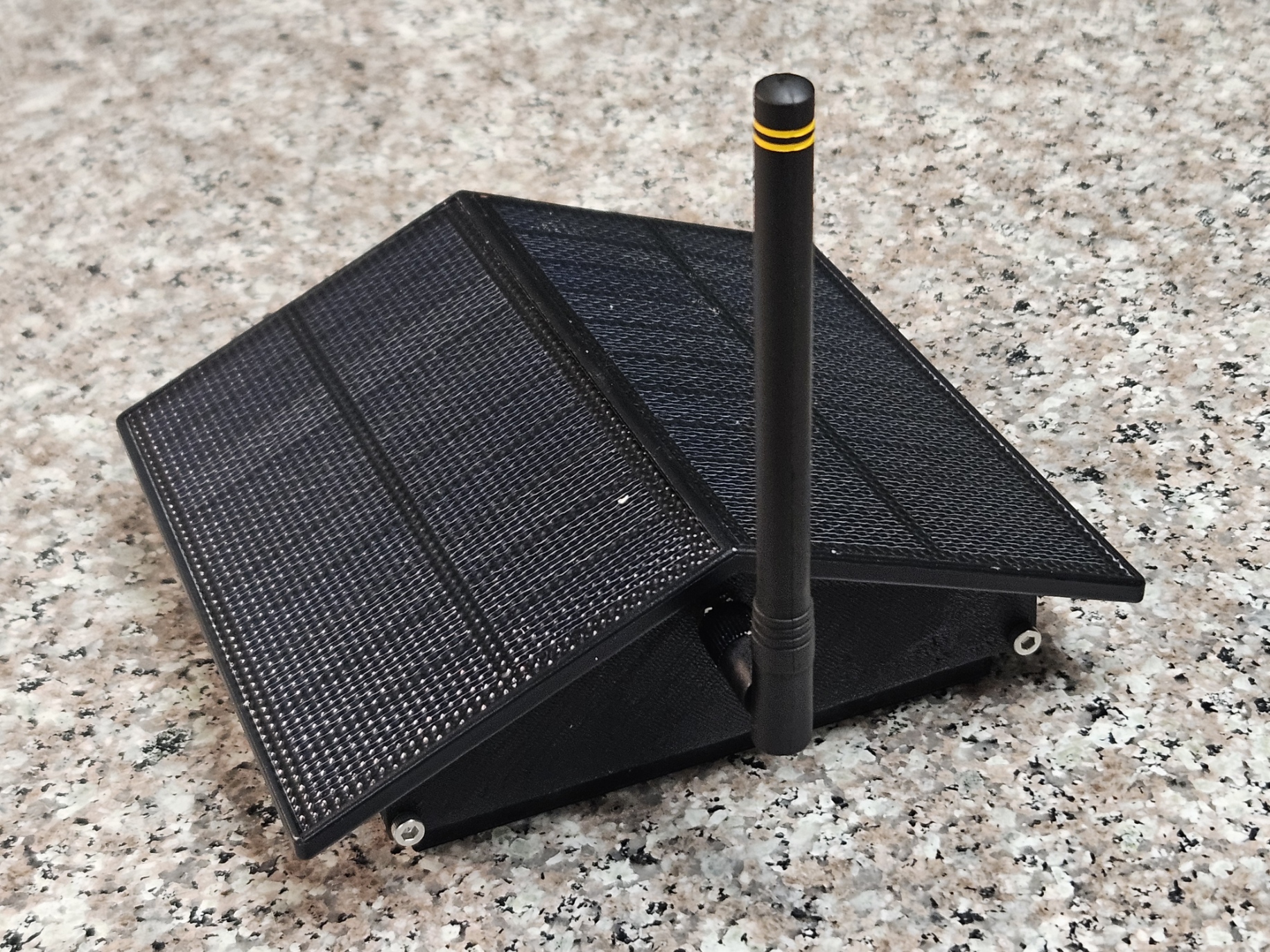 Meshtastic birdhouse node