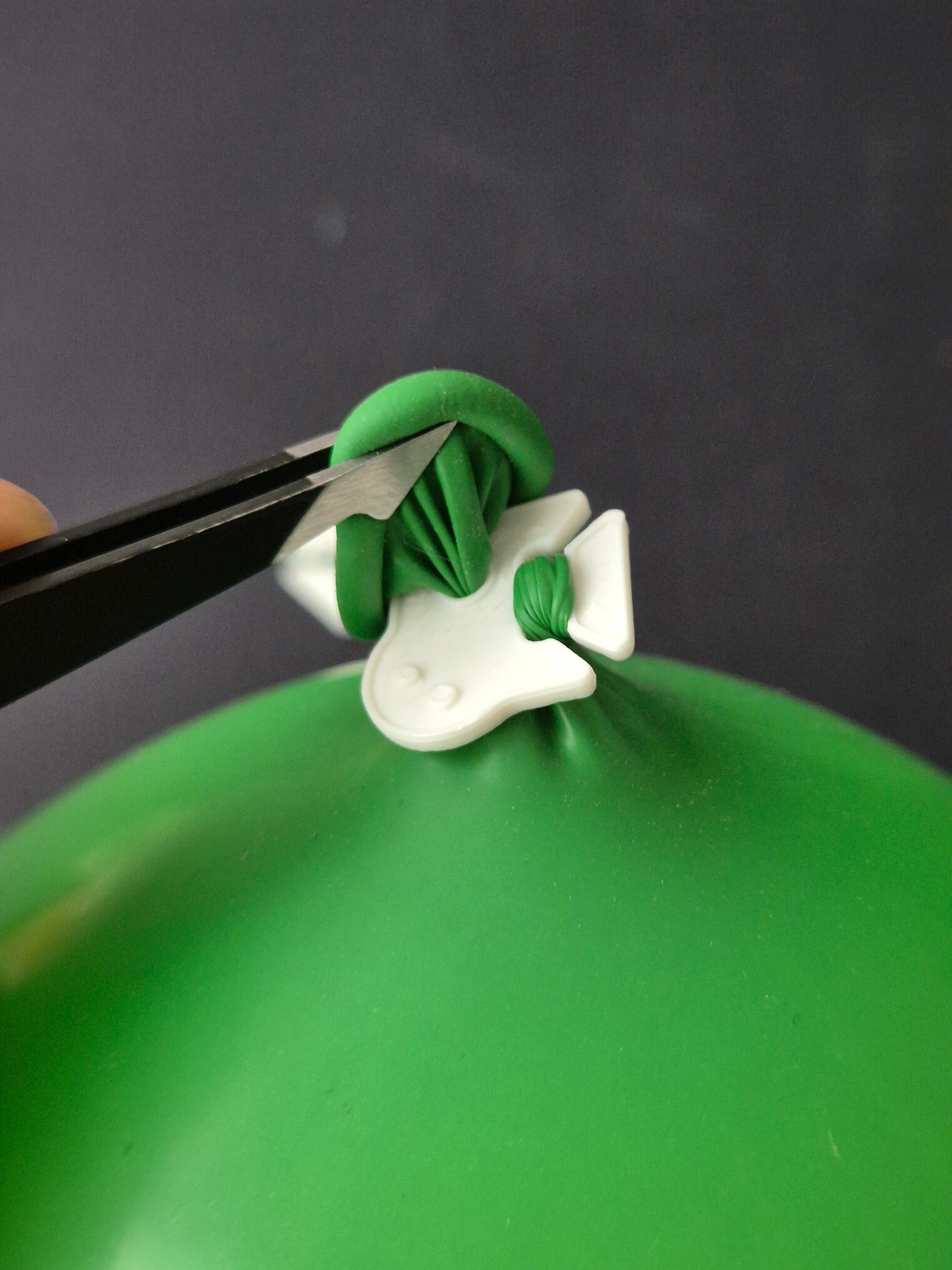 Ghostly Balloon Clip