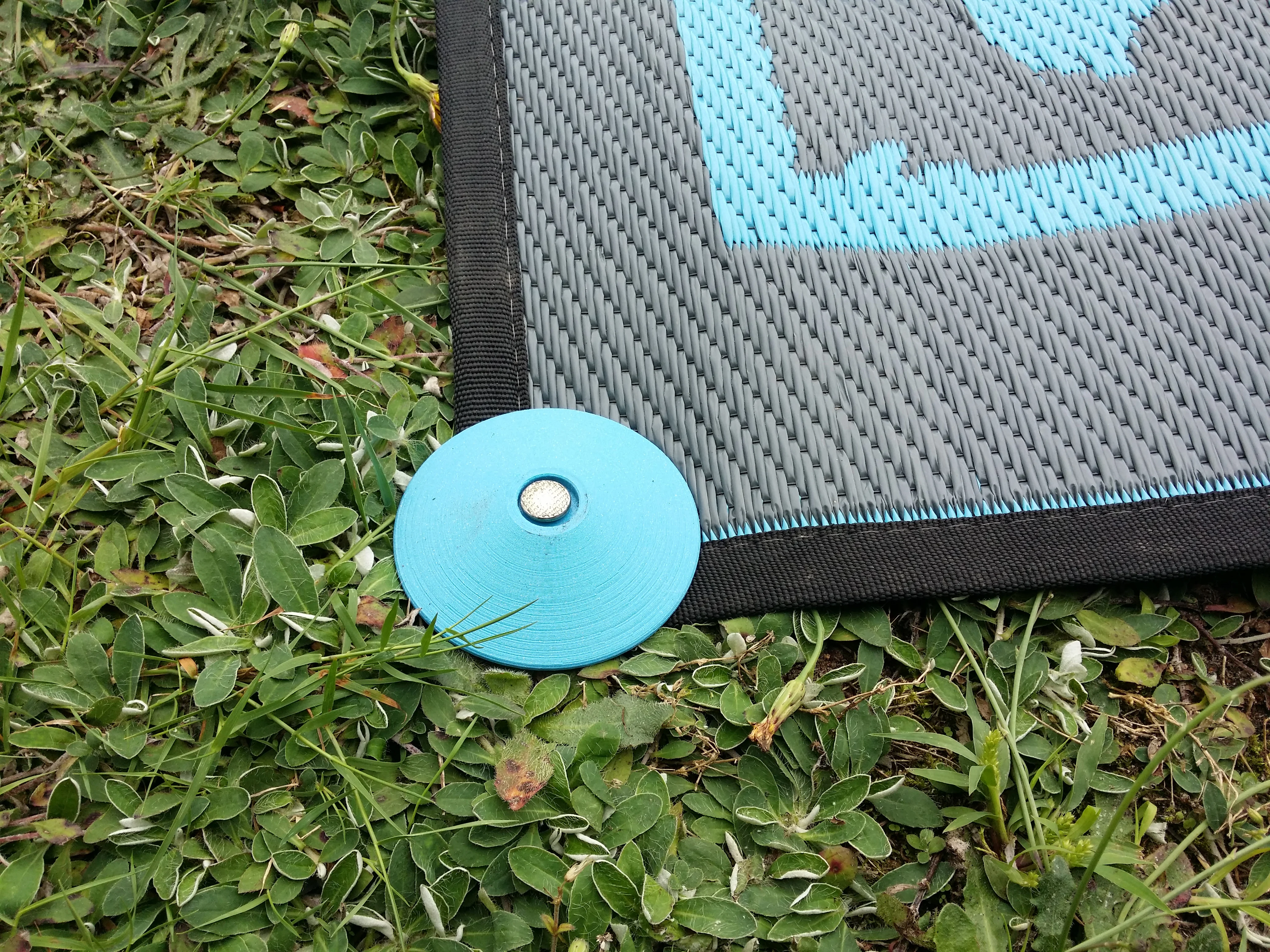 Camping carpet herring cover