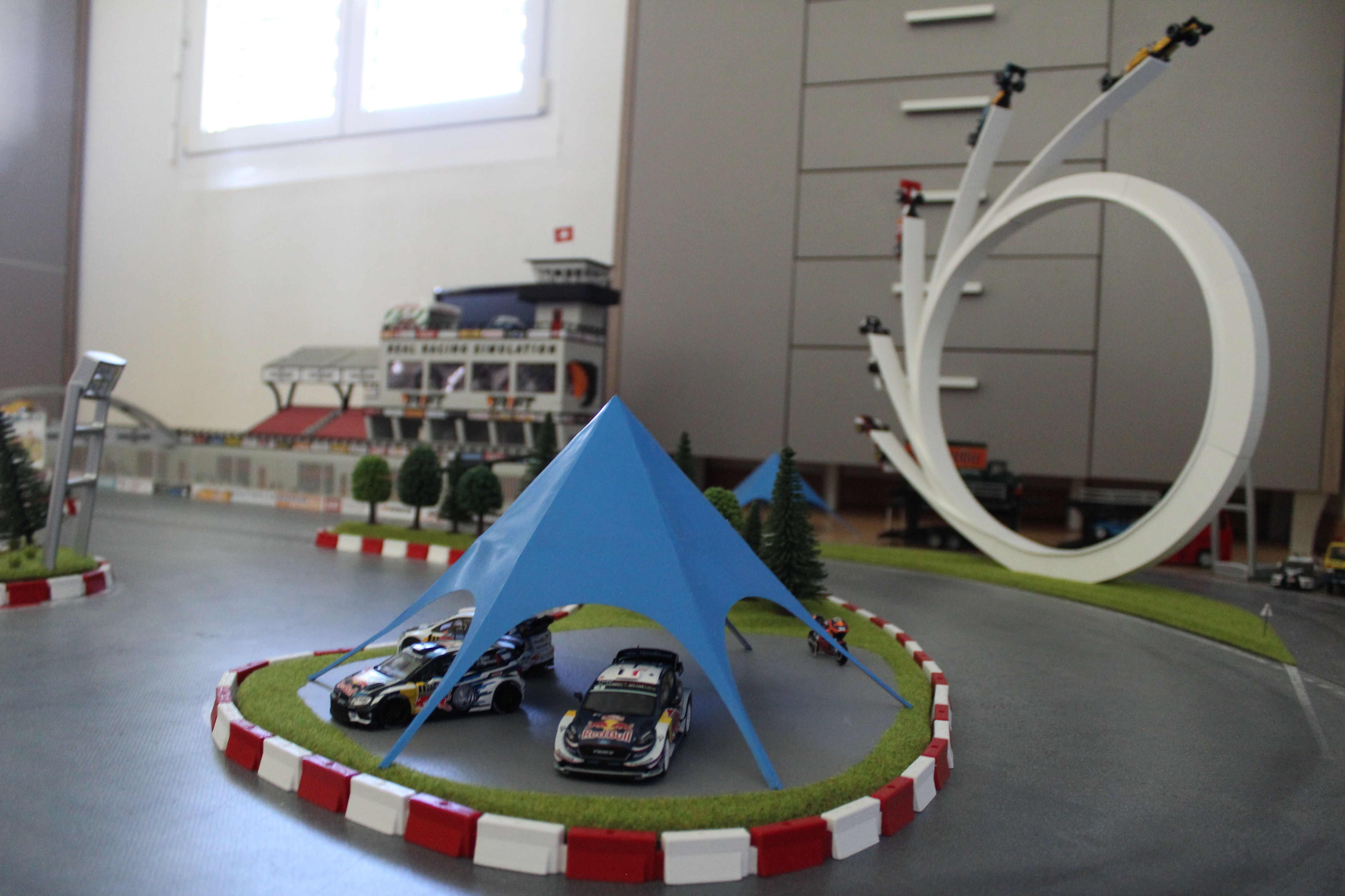 DR!FT Red Bull Zelt 1/43