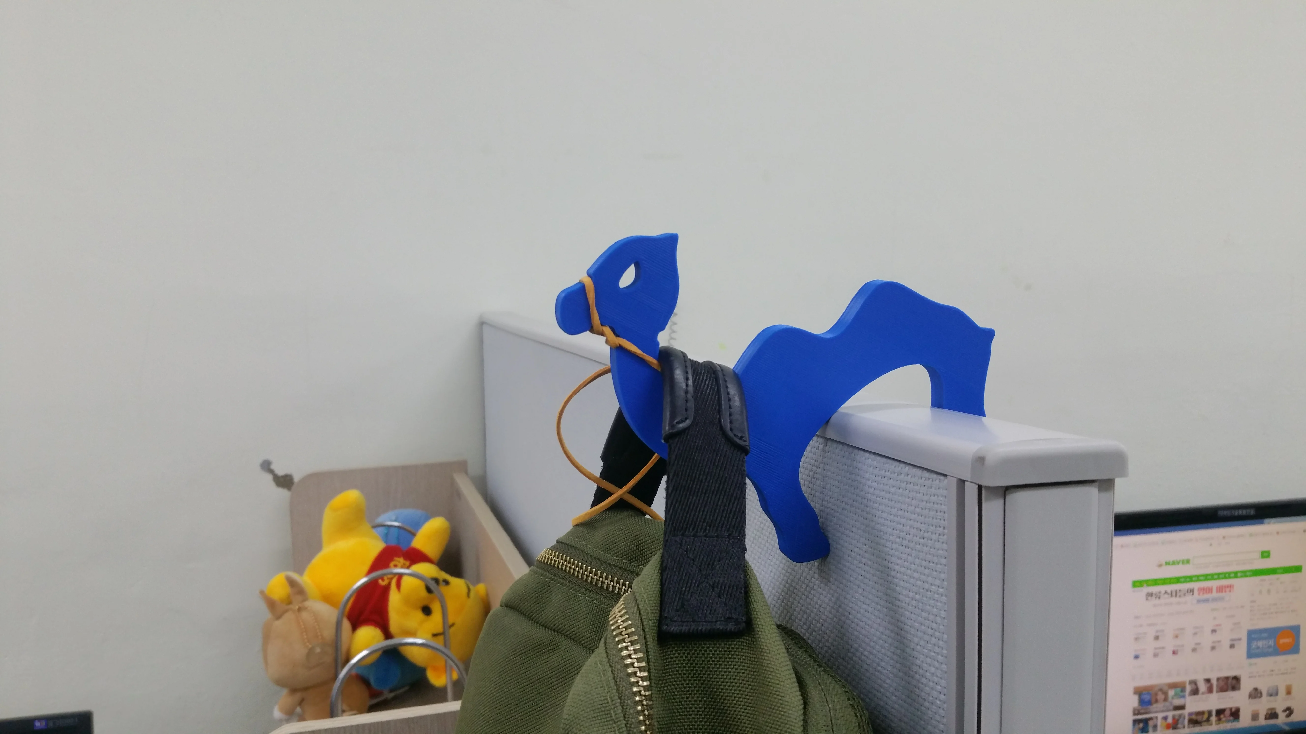 maakmake] Camel partition Hanger 2