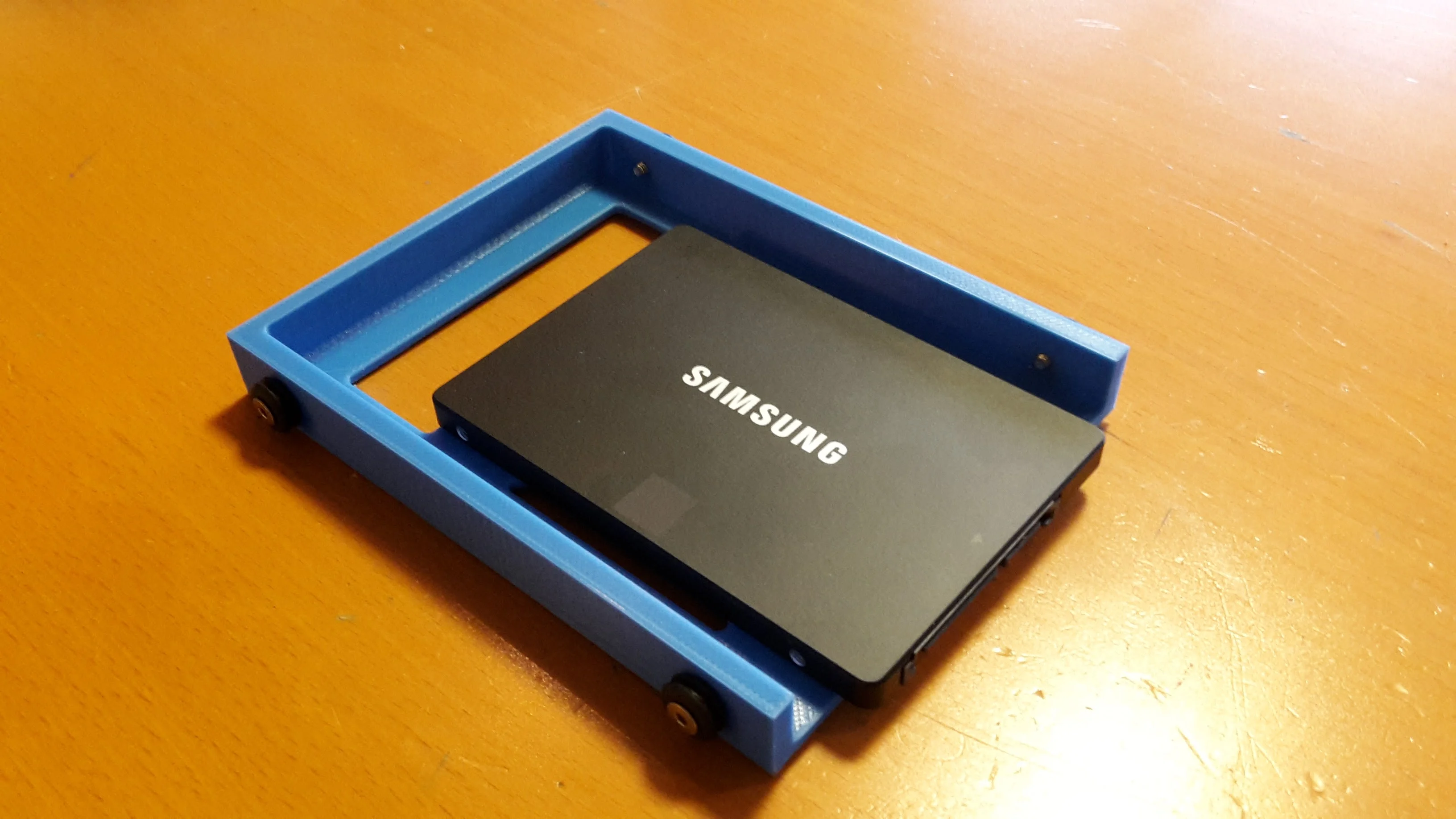 2.5 SSD to 3.5 HDD caddy adaptor