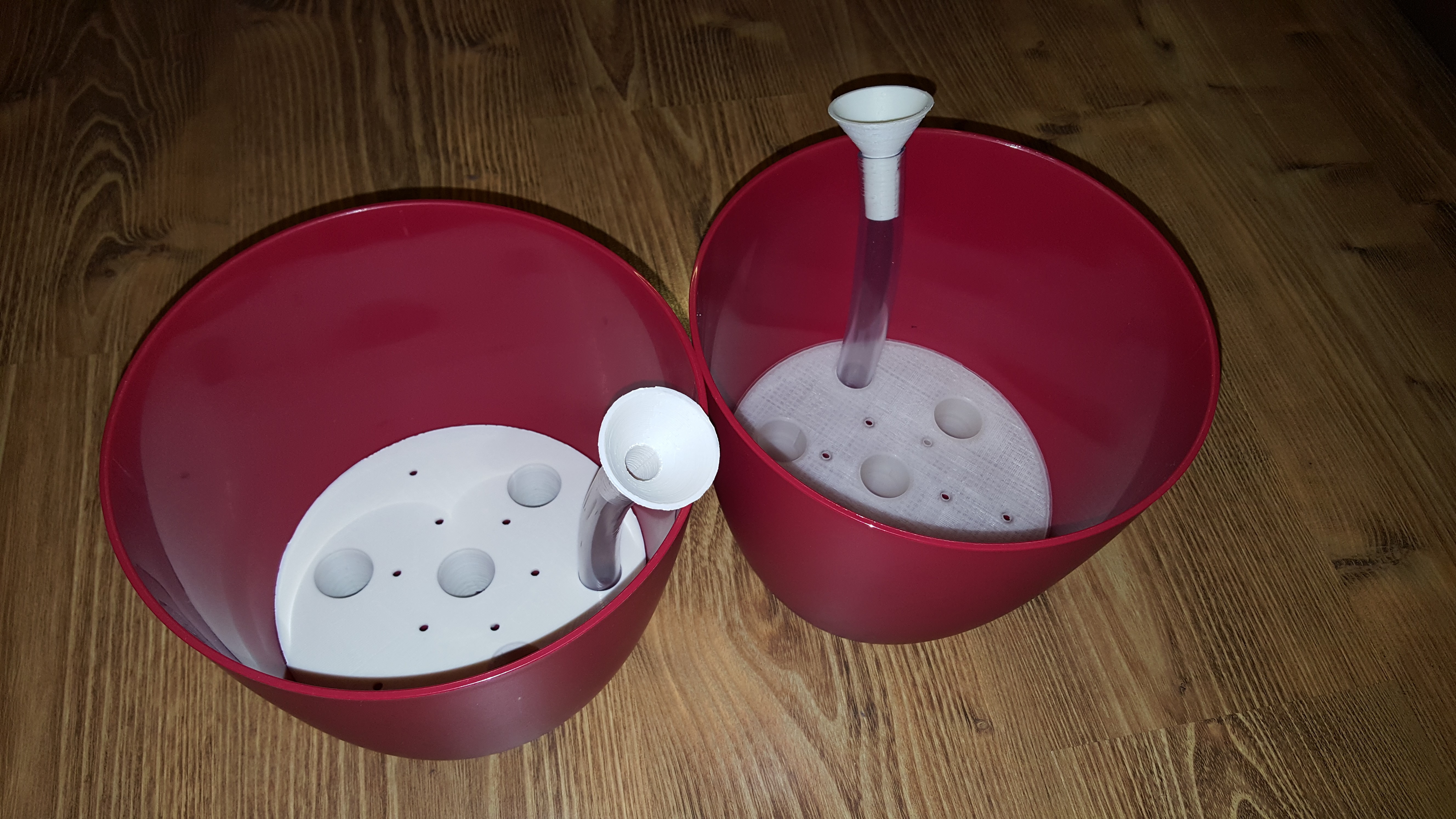 Self-watering planter