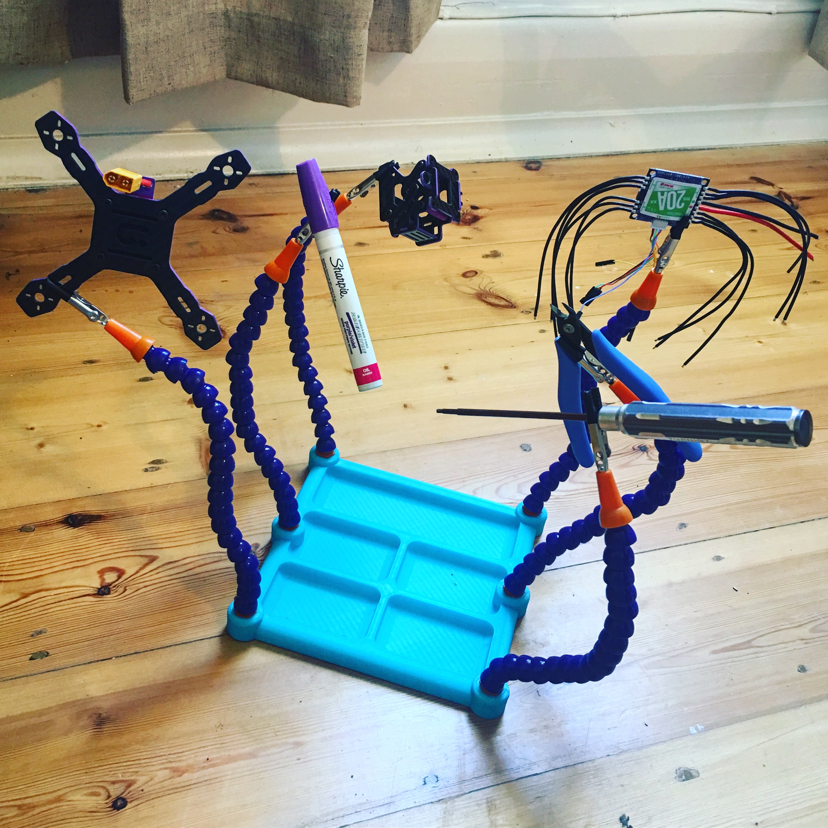 Third Hand - Helping Hand - Solder Assistant