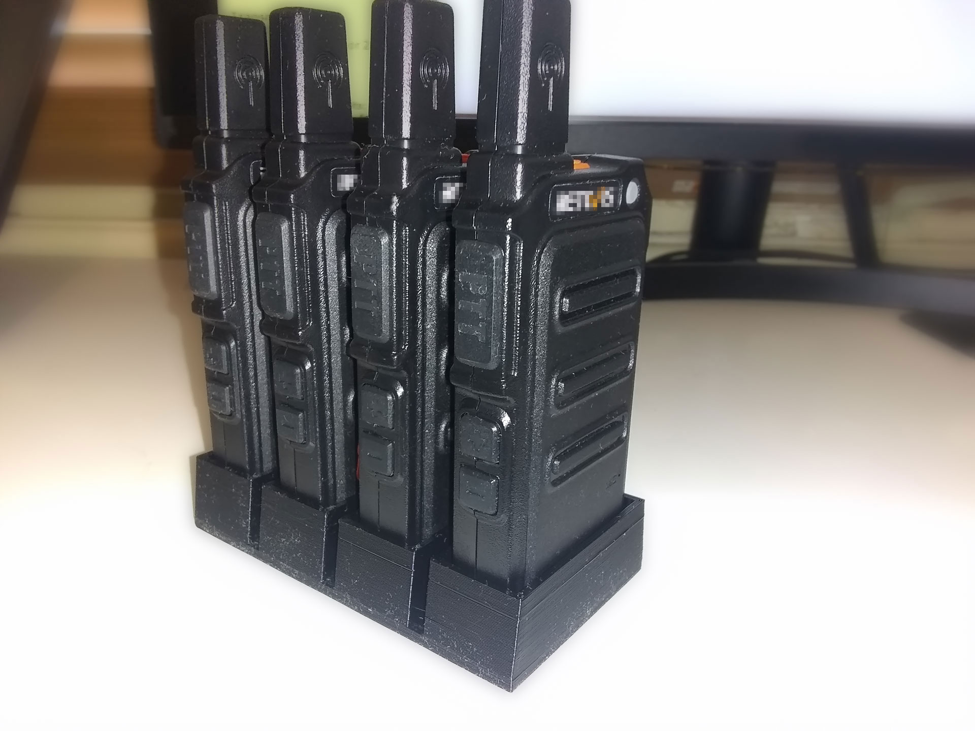Walkie talkie 2 way radio cradle for four pack set