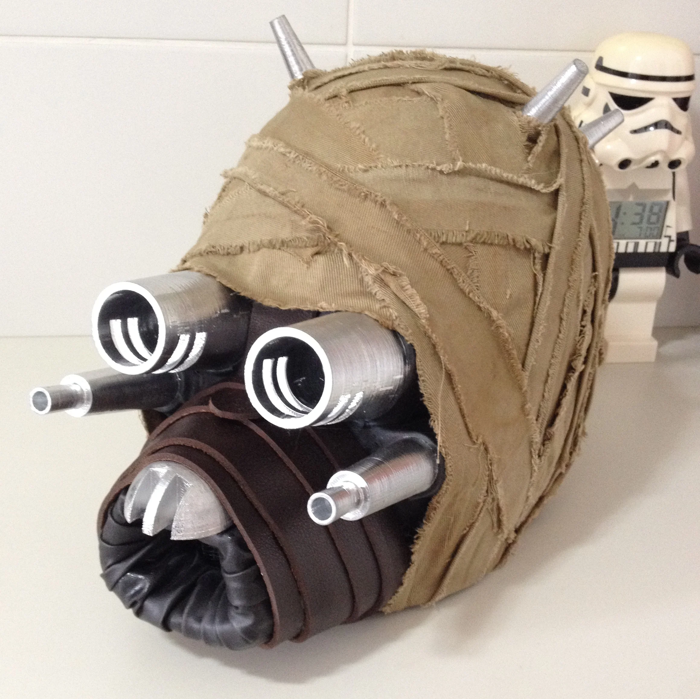 Tusken Raider Mask Greeblies [HIGH]