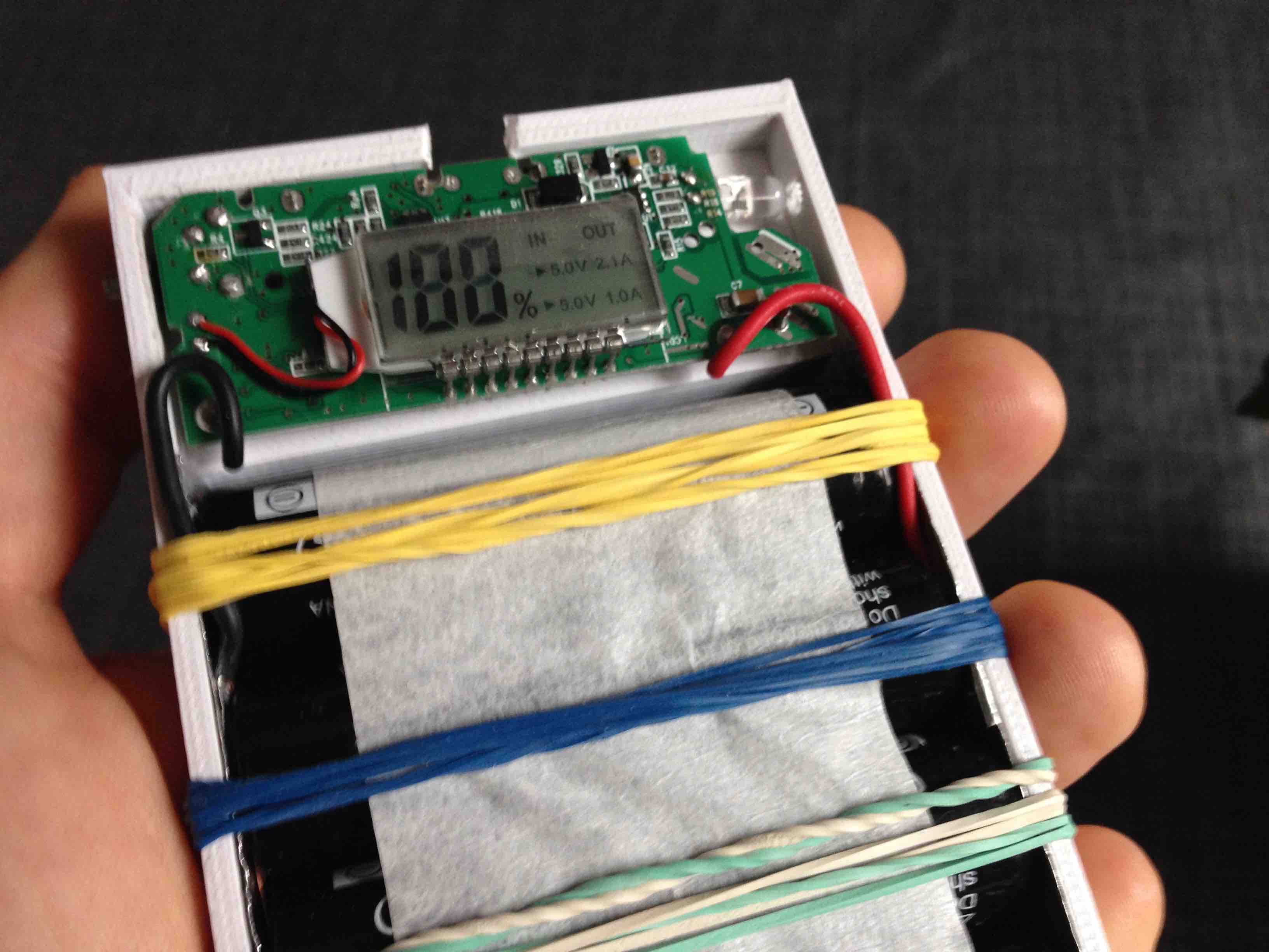 12000 mA/h 18650 Battery Pack and dual USB recharger