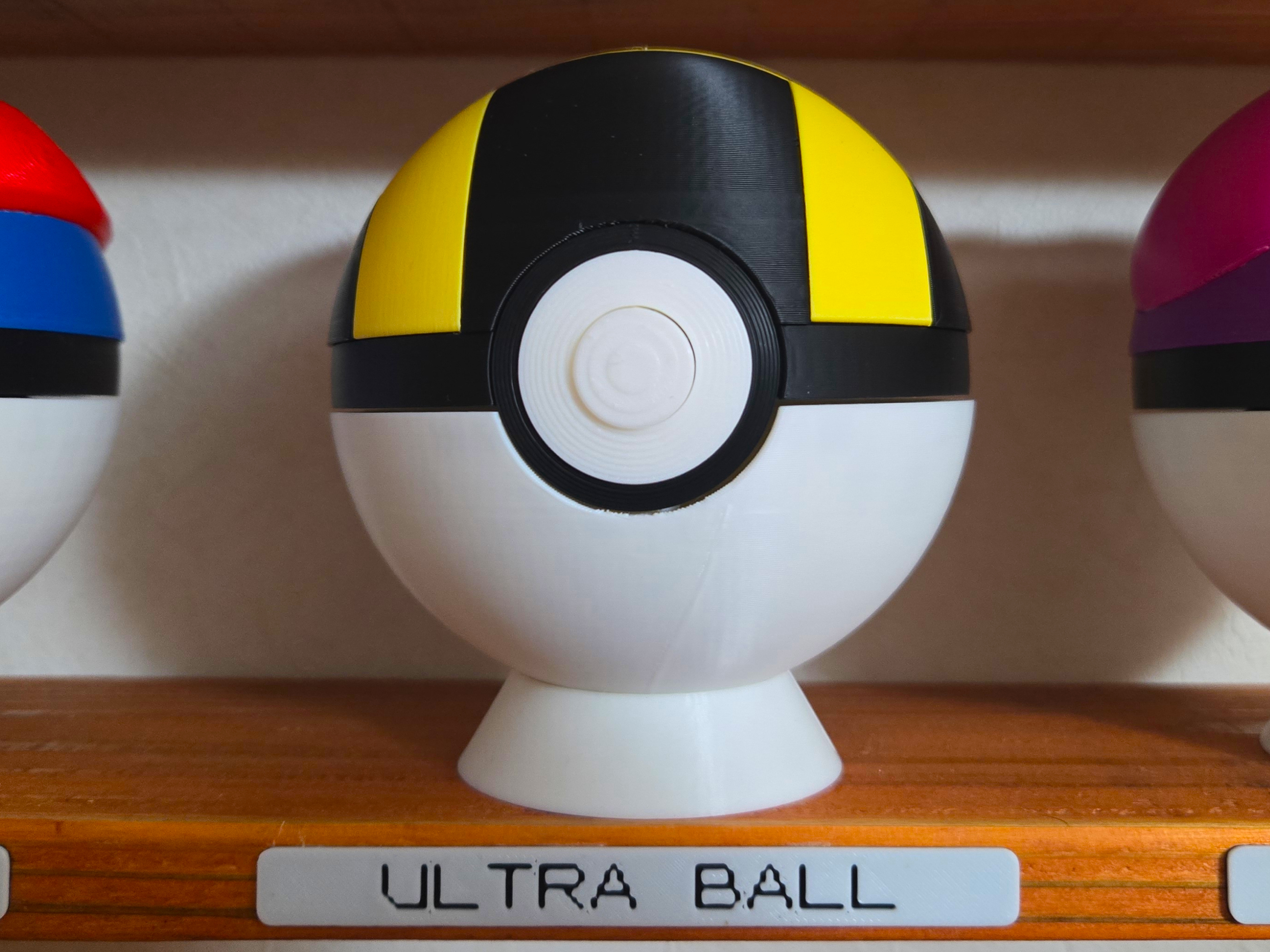Ultra Ball (Auto-Opening)