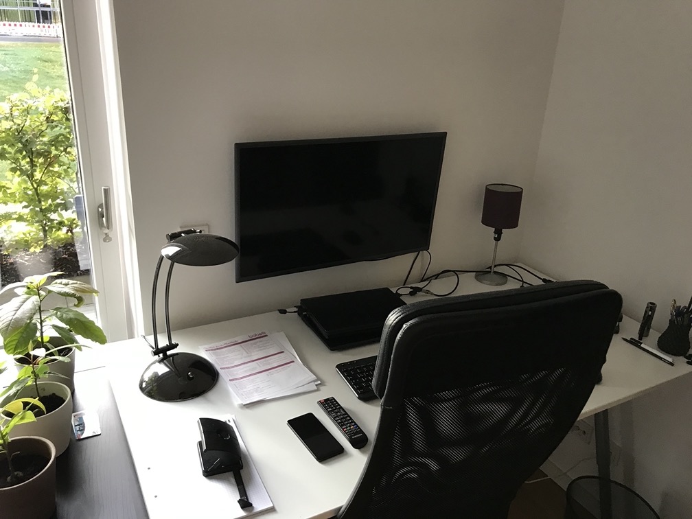 TV wall mount / TV Halterung