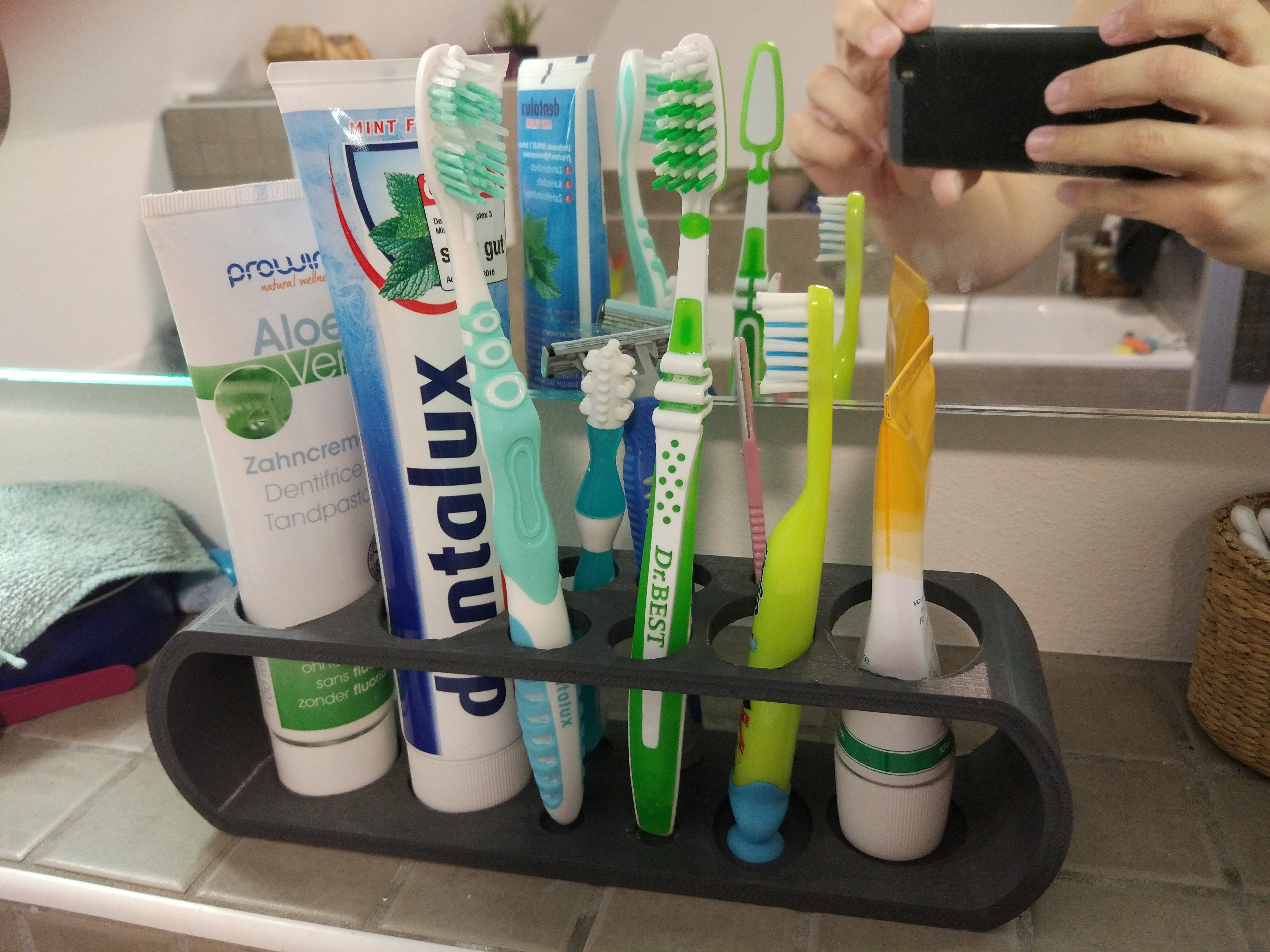 Bathroom Arranger Toothbrush Holder Remix