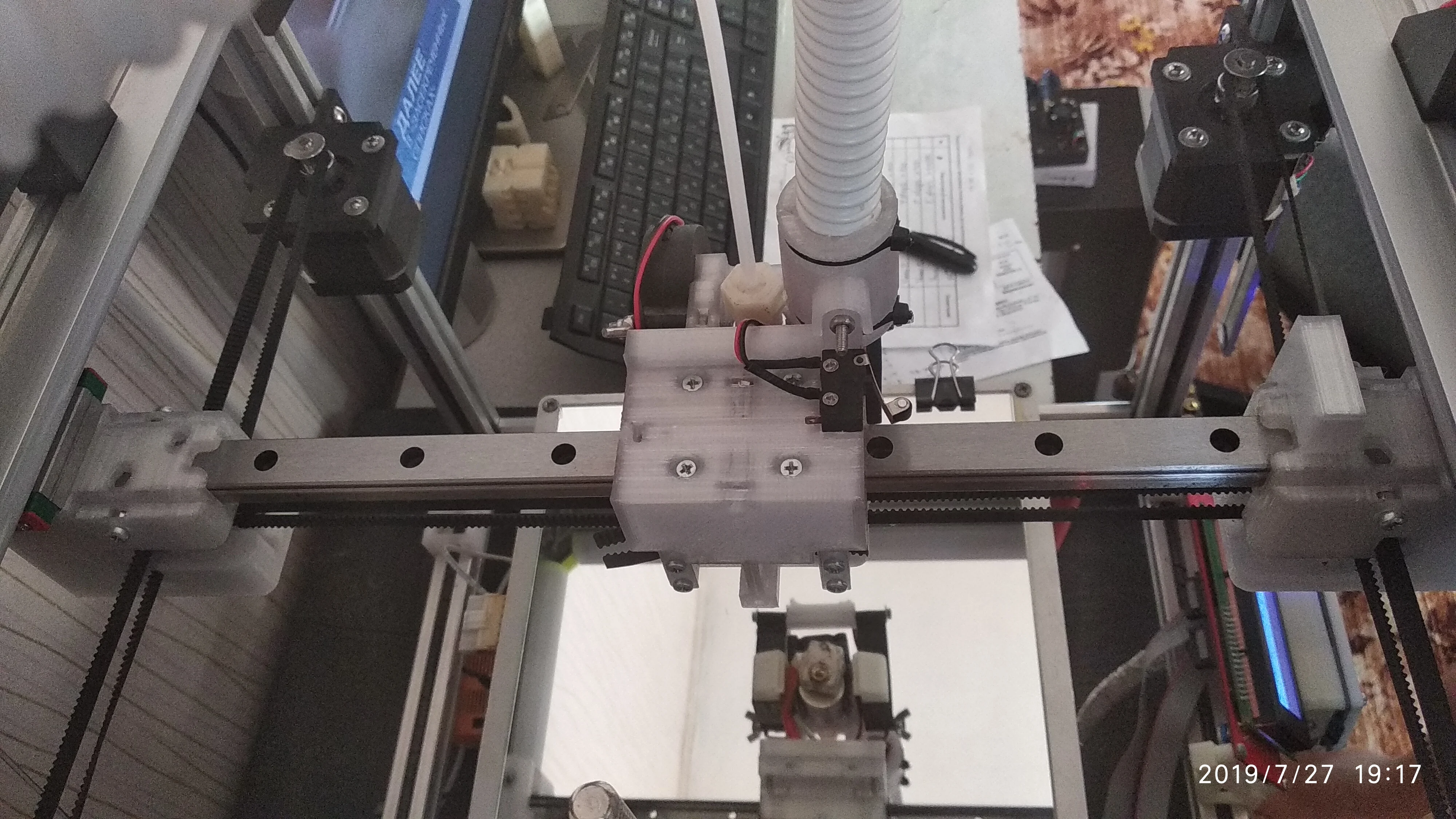 Hypercube  Clasic on the linear rails