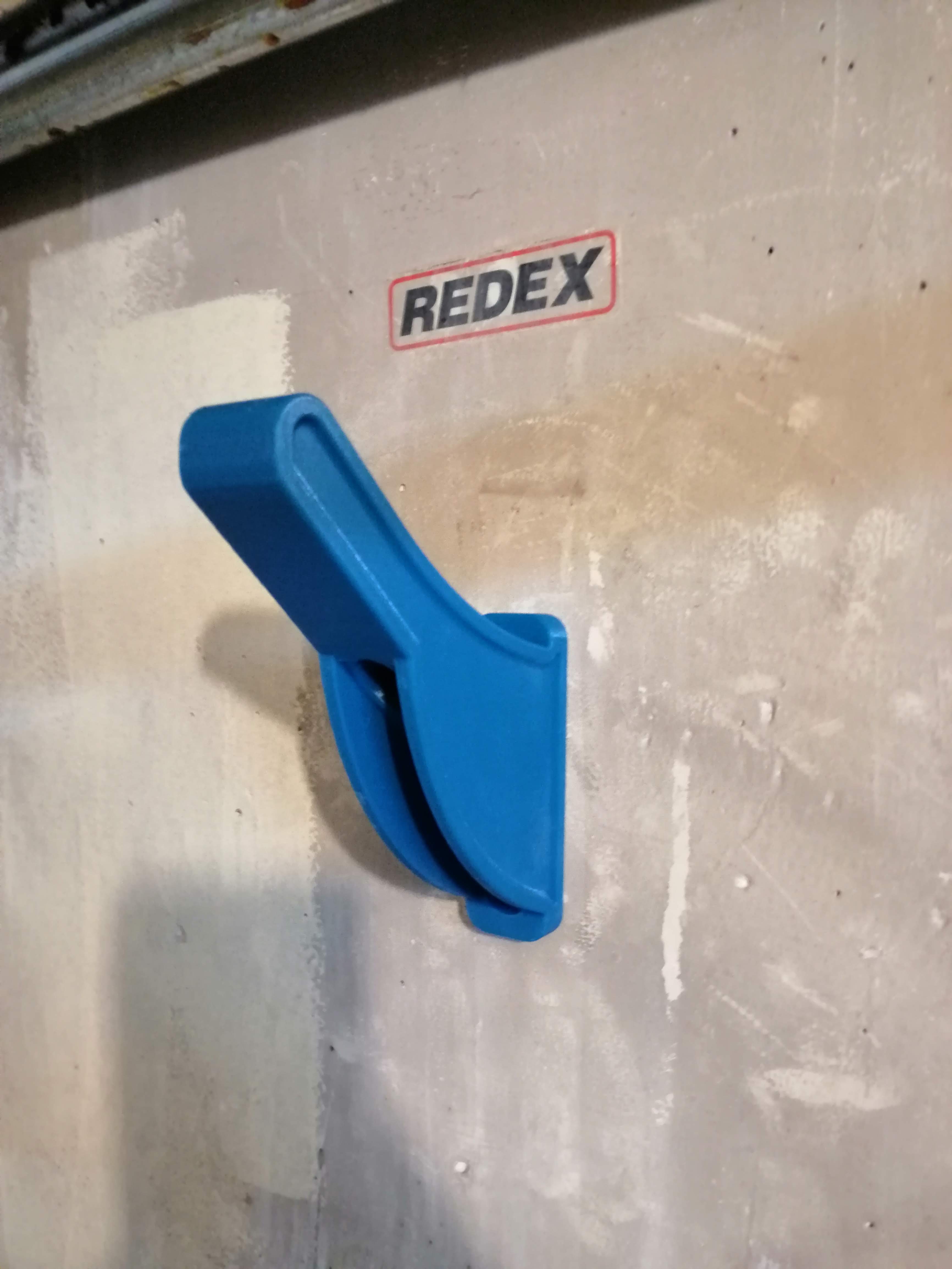 wall hook  for helmet /  crochet mural pour casque, ou porte manteau