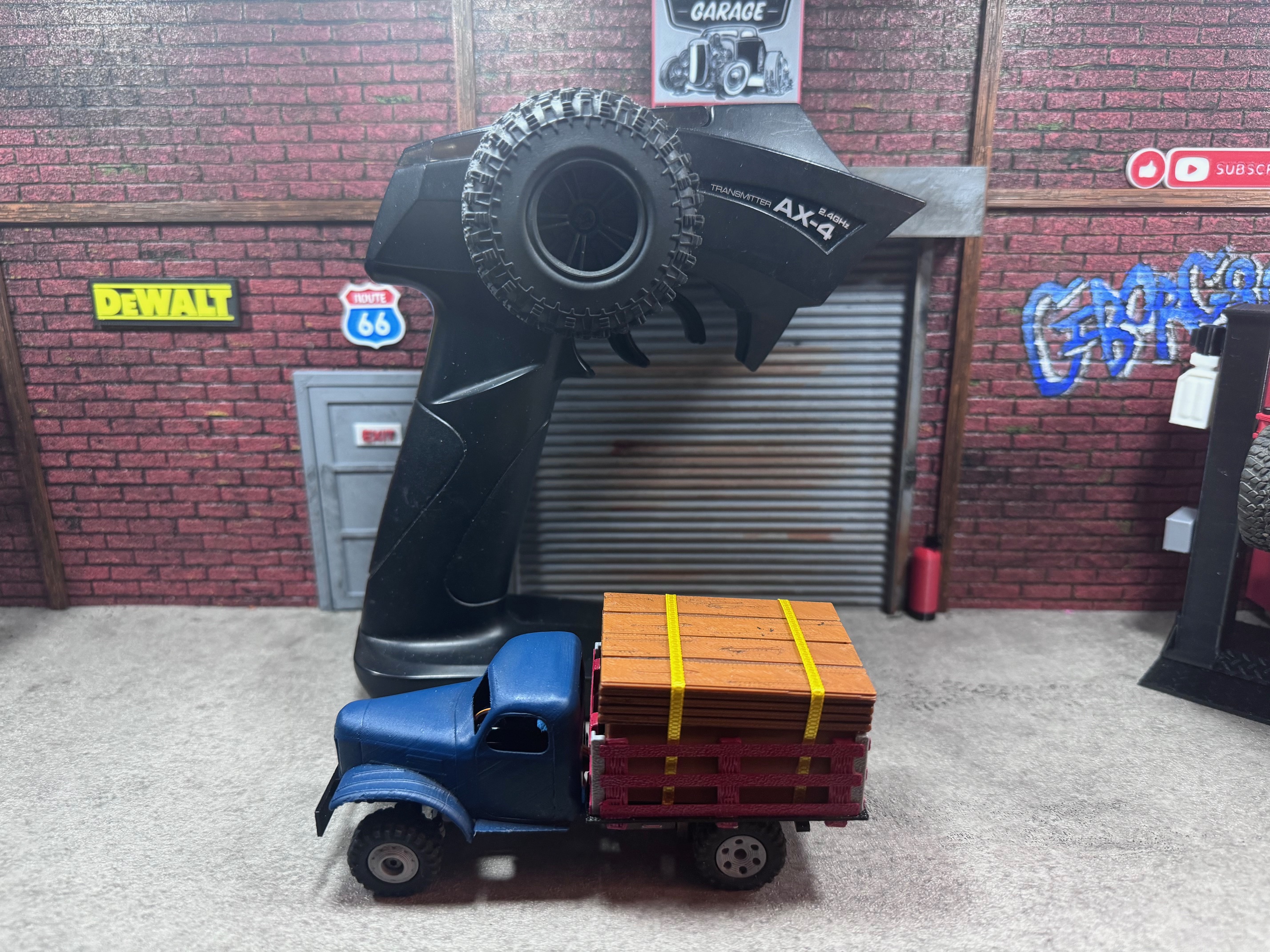RC Farm Truck 1/43 Using Stock SCX24 ESC