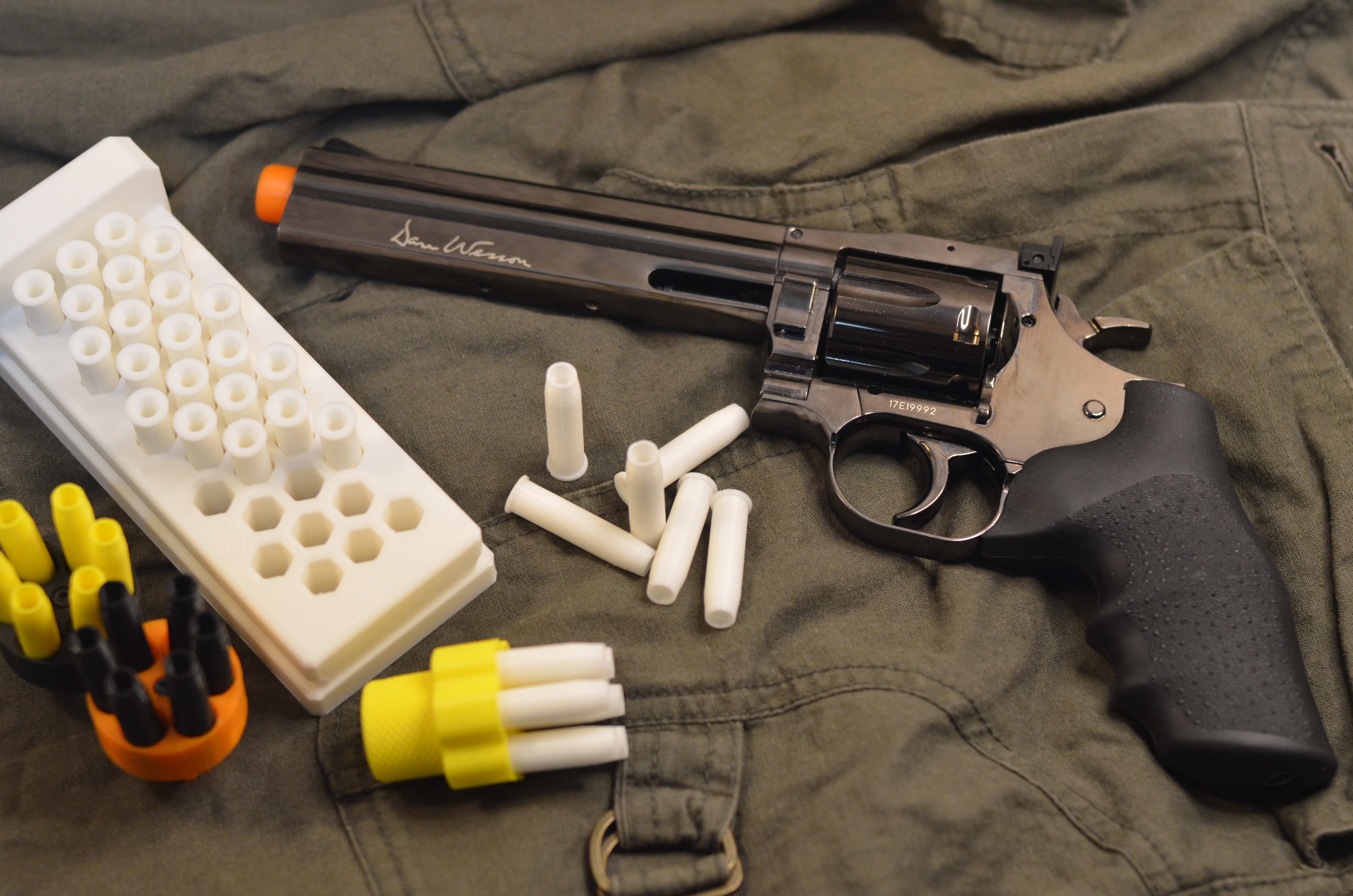[shell] ASG Dan wesson 715 co2 Version. shell & MoonClip edition
