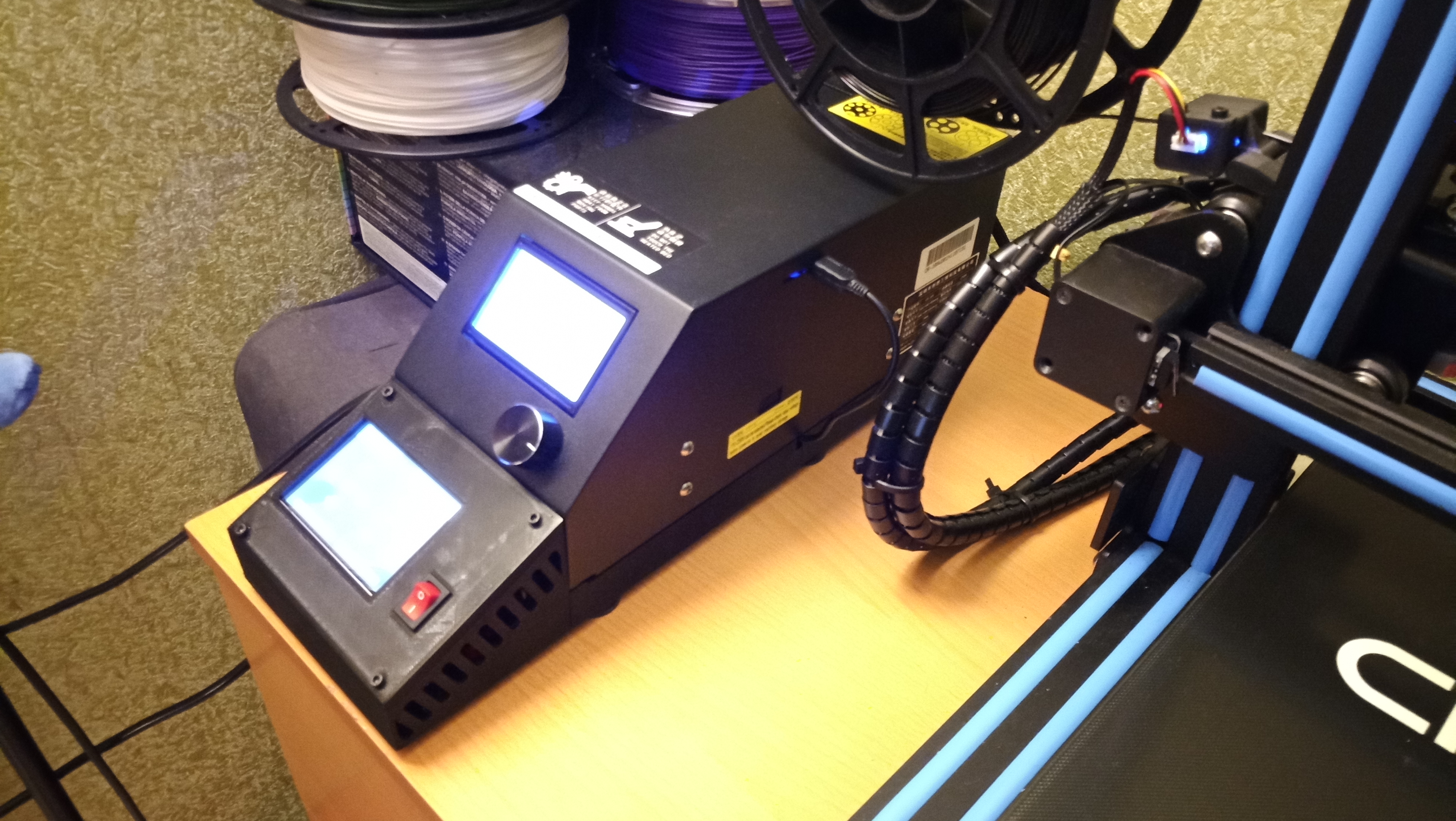 CR-10, CR-10s control box add-on for Raspberry Pi with 3,5" display, with Power Supply control and LED control