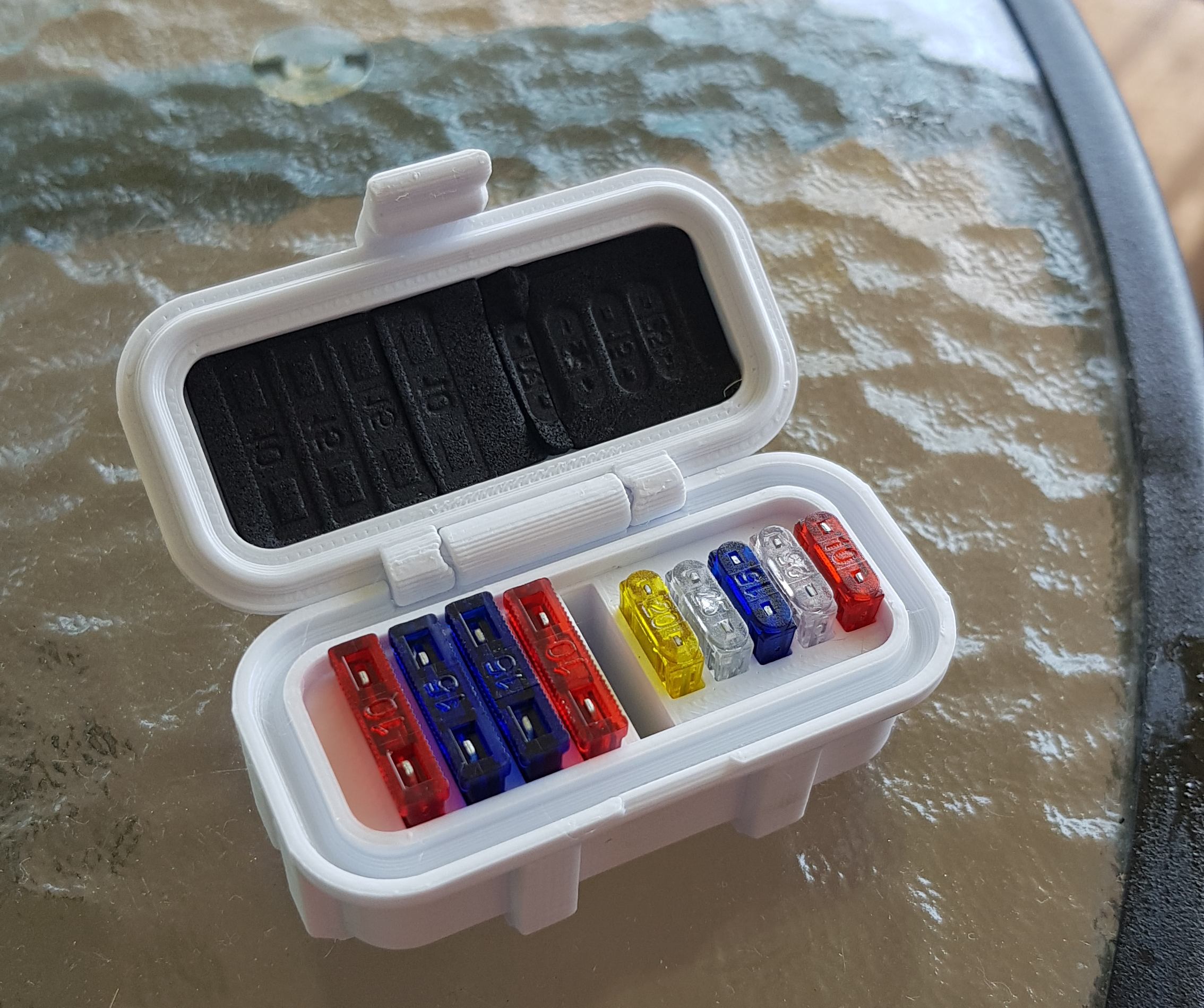 car spare fuse storage