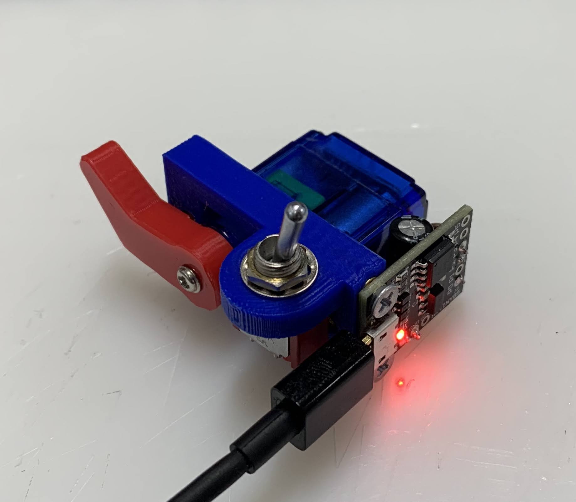 Minimal Arduino Useless Machine with Attitude