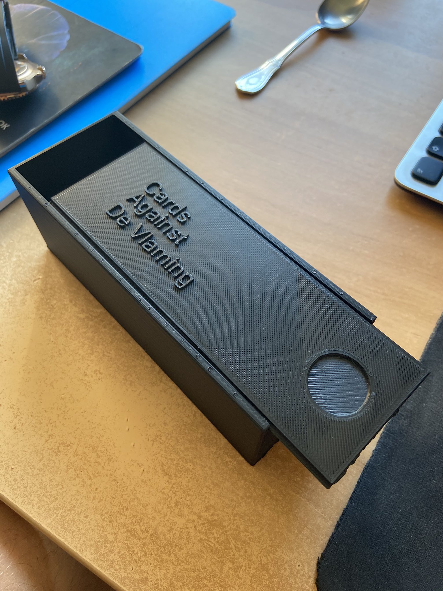Cards Against De Vlaming Box