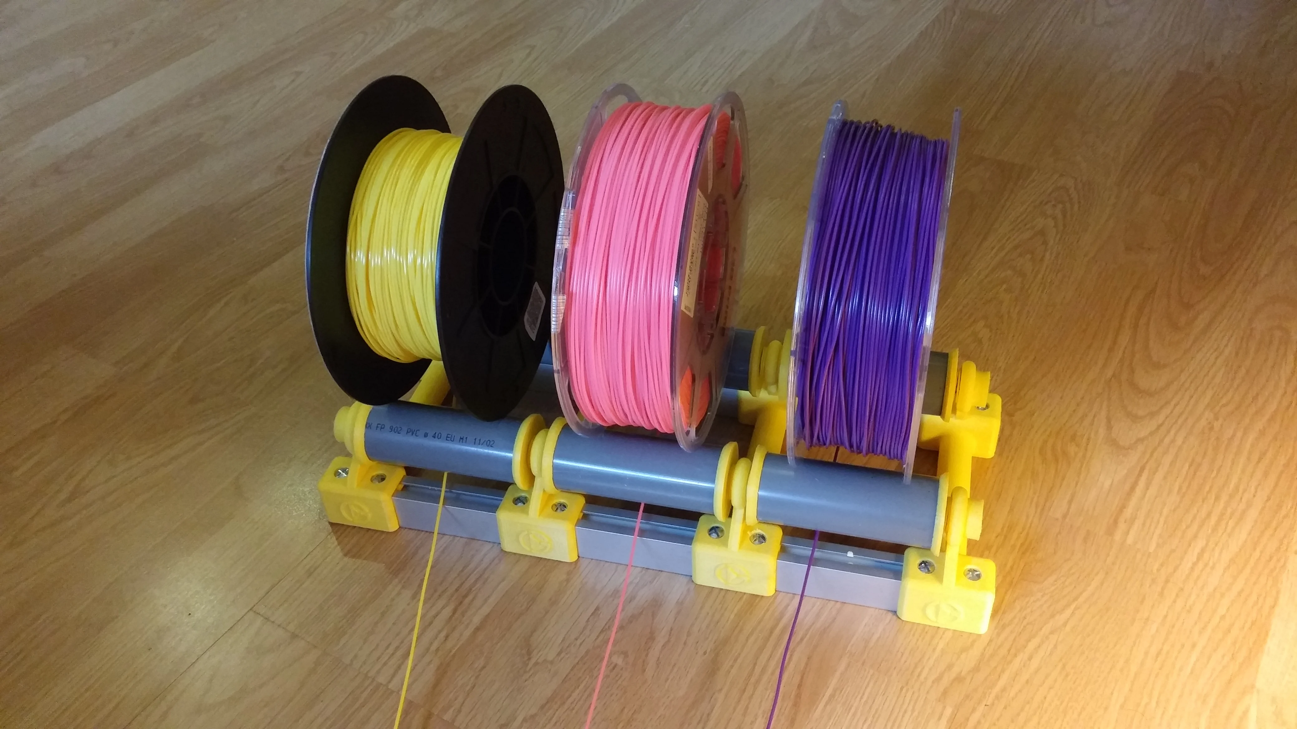 Customizable multi spool stand