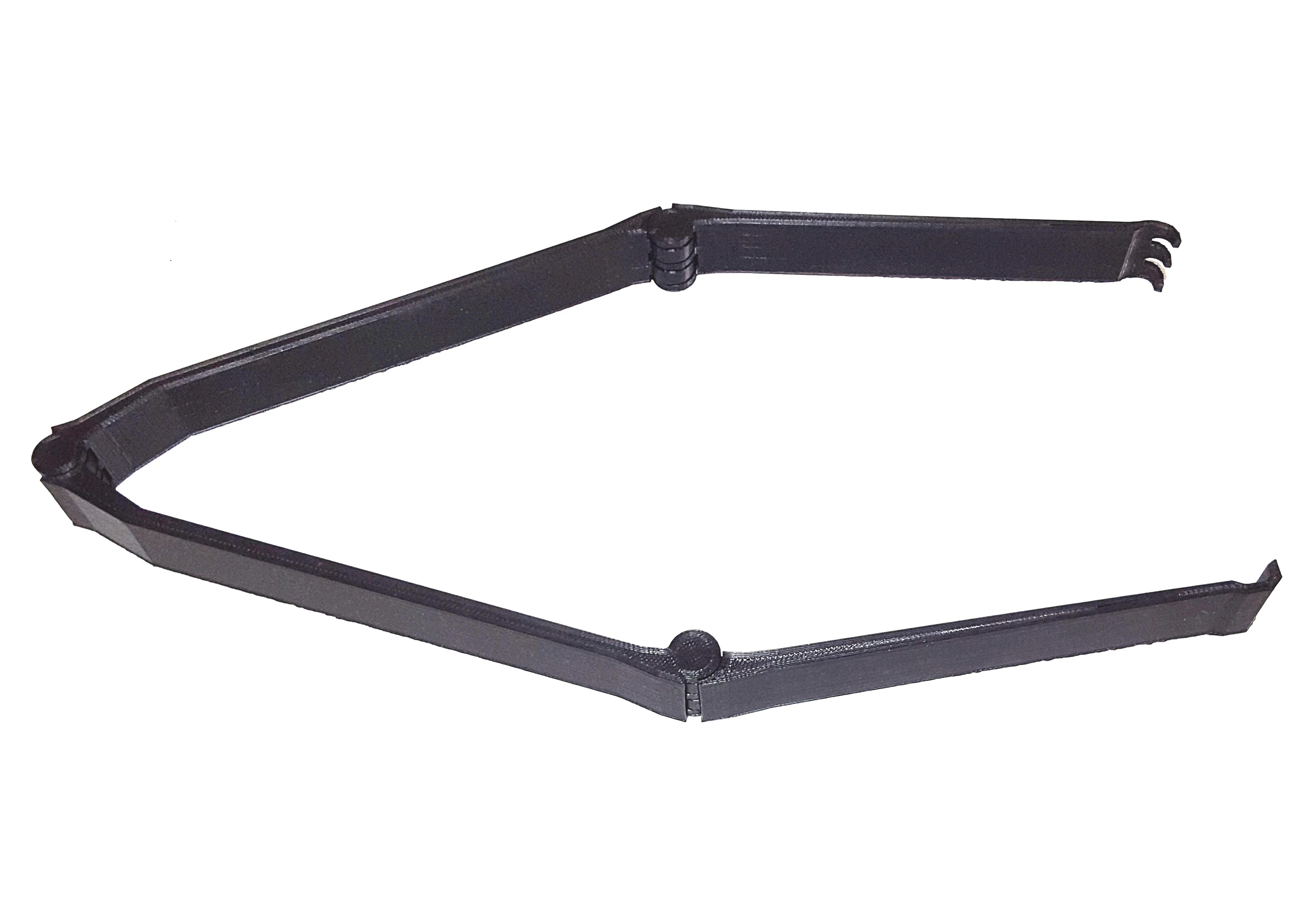 Folding back-scratcher