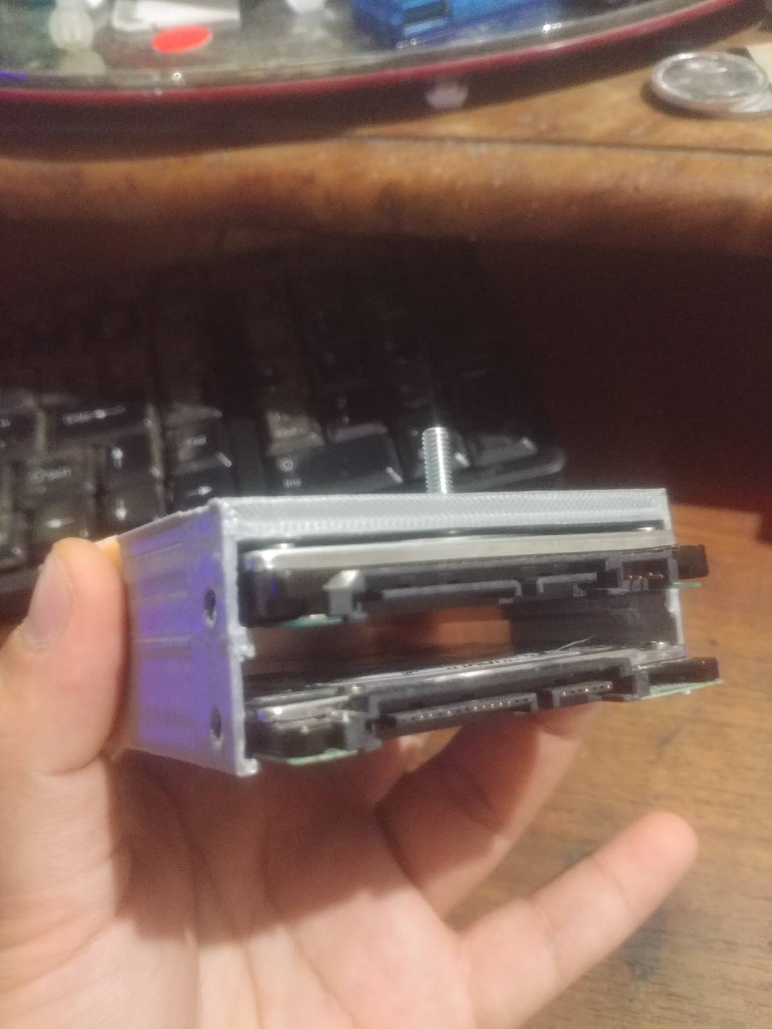 vertical 2.5 hdd mount with m4 screw mount (expandable using tinkercad)