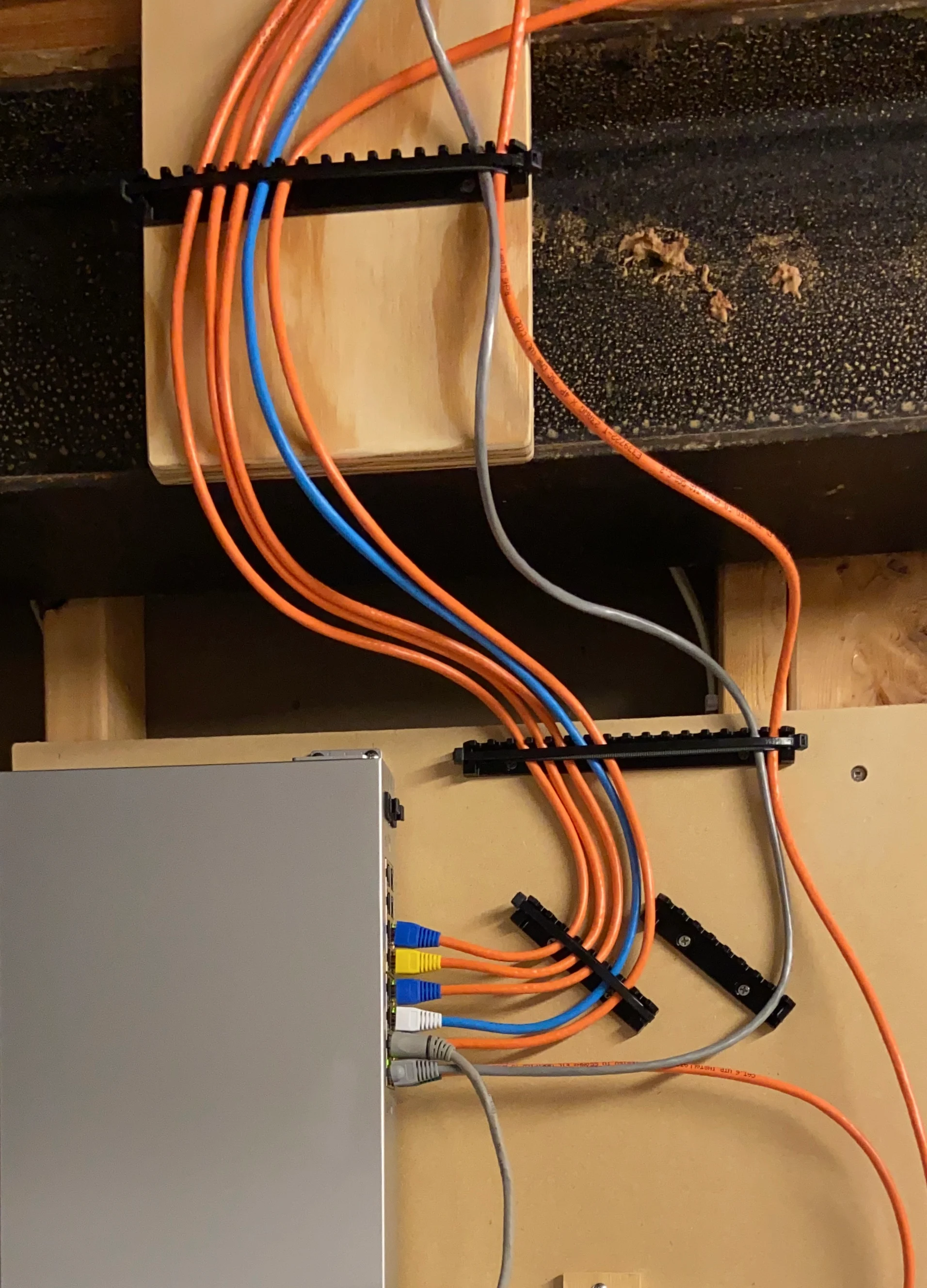 Network Cable Comb