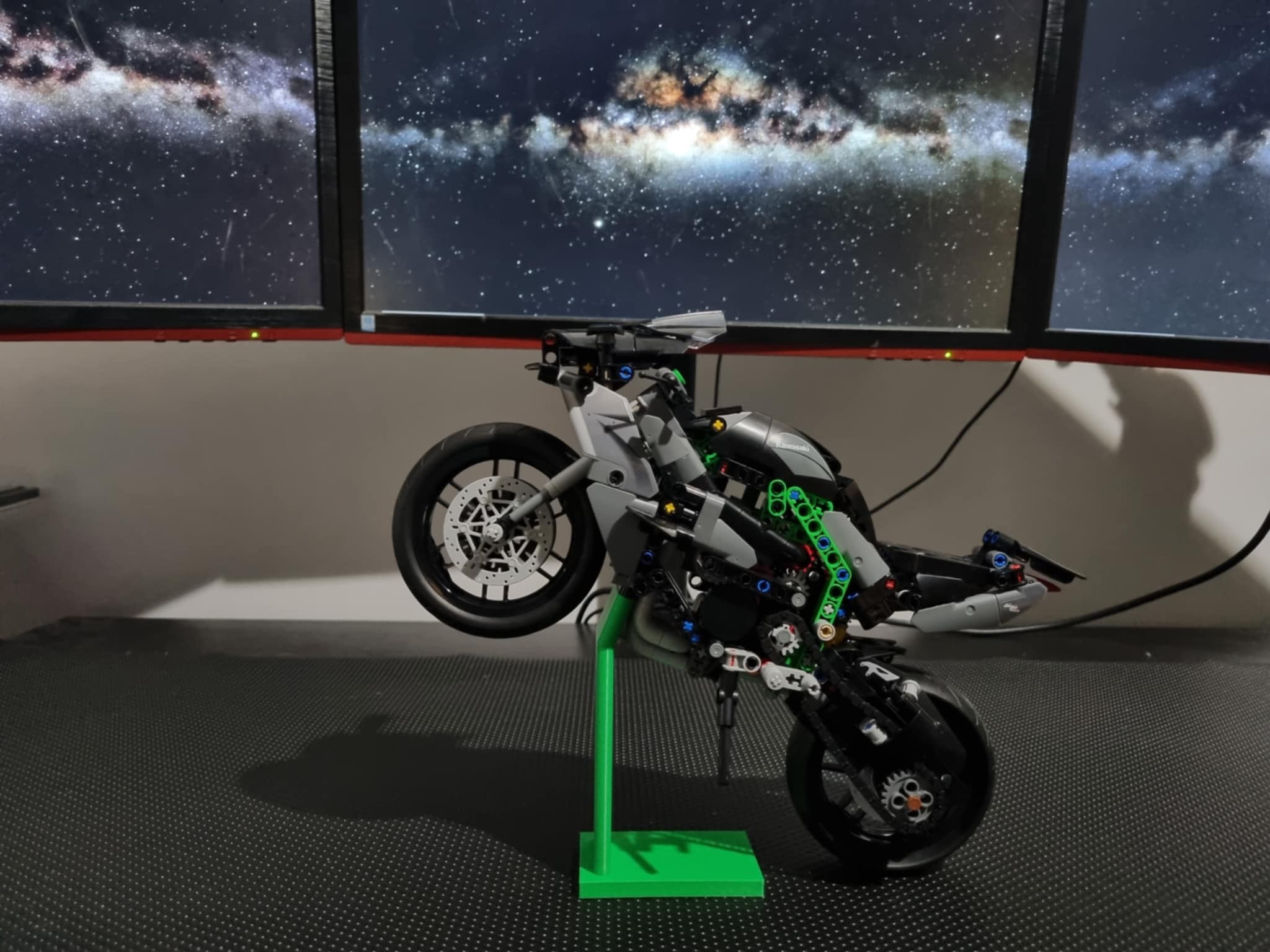 Kawasaki H2 H2R 42170 brick mount wheelie