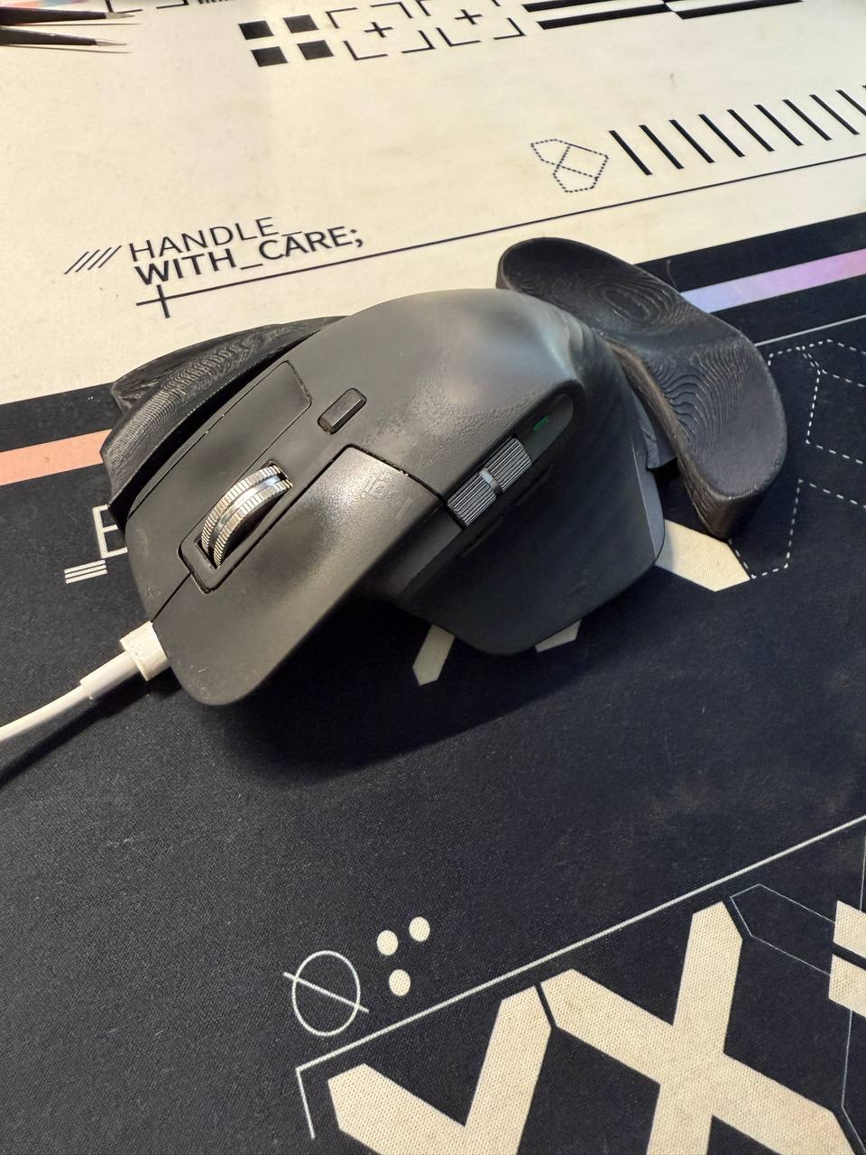Logitech MX Master 3 mouse wrest support