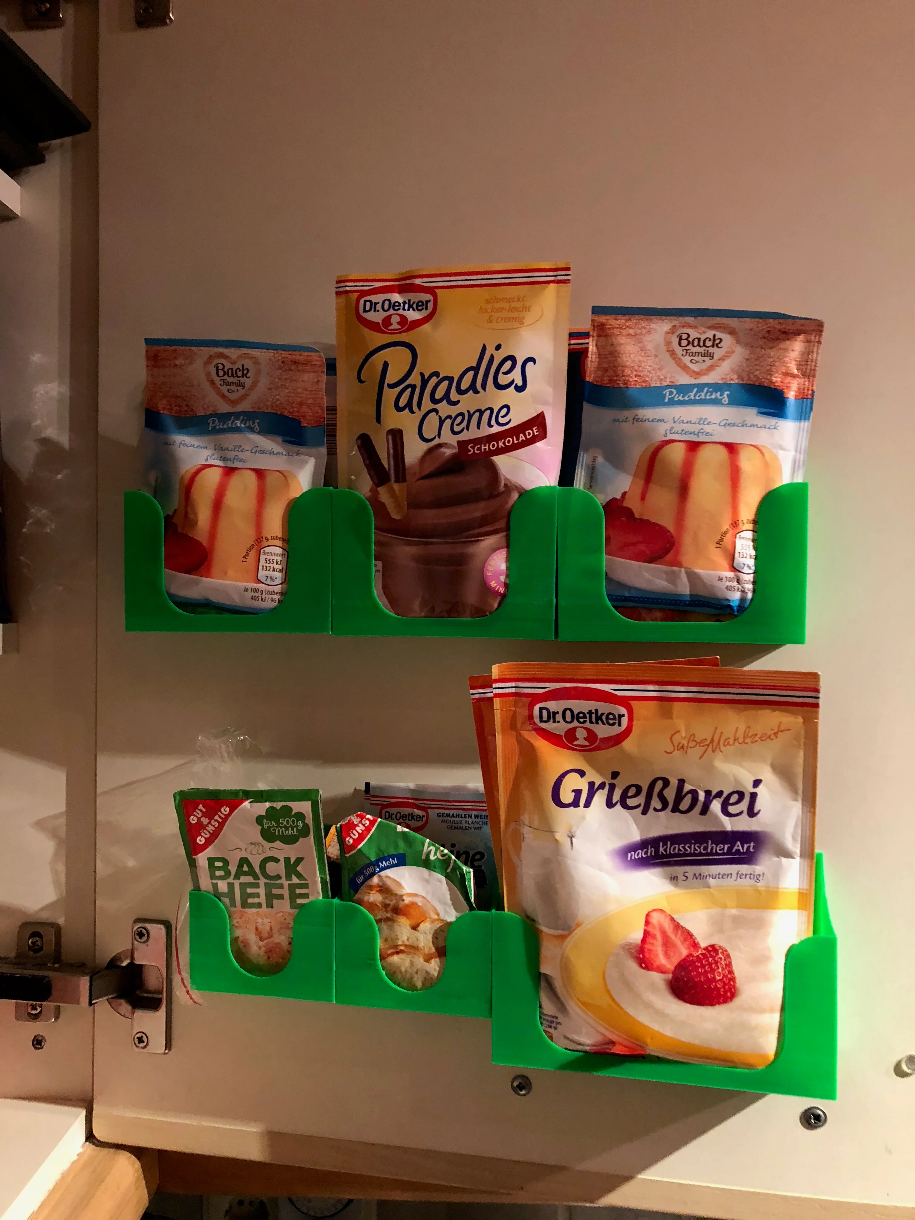 compartment for kitchen/bake ingredients