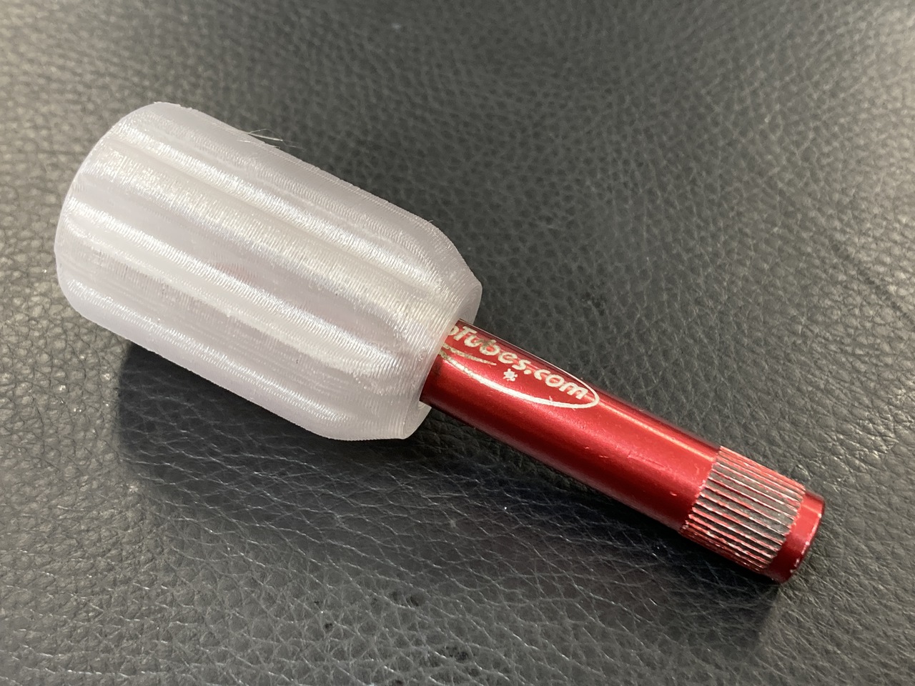 Handle for Stan's NoTubes valve core remover