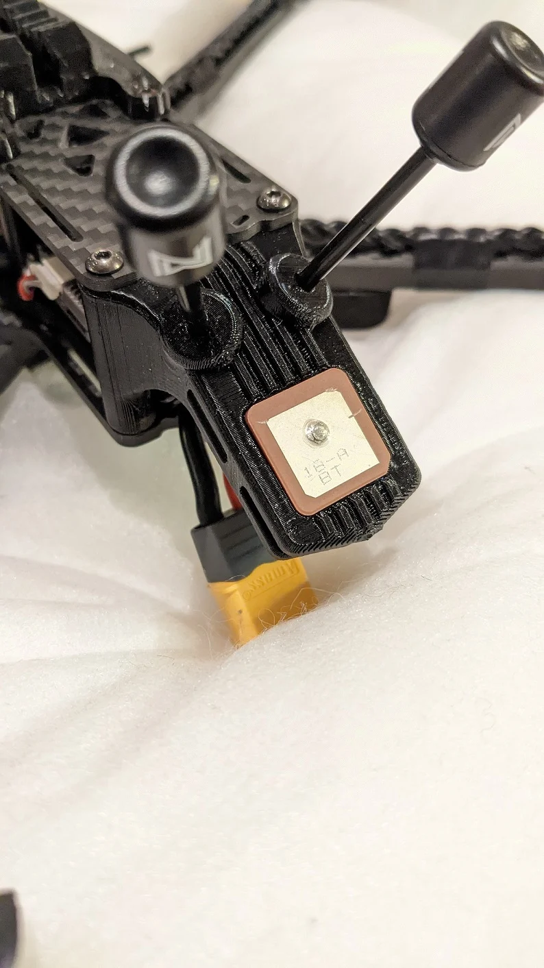 support Double SMA + GPS Bn 220 pour TBS Source One